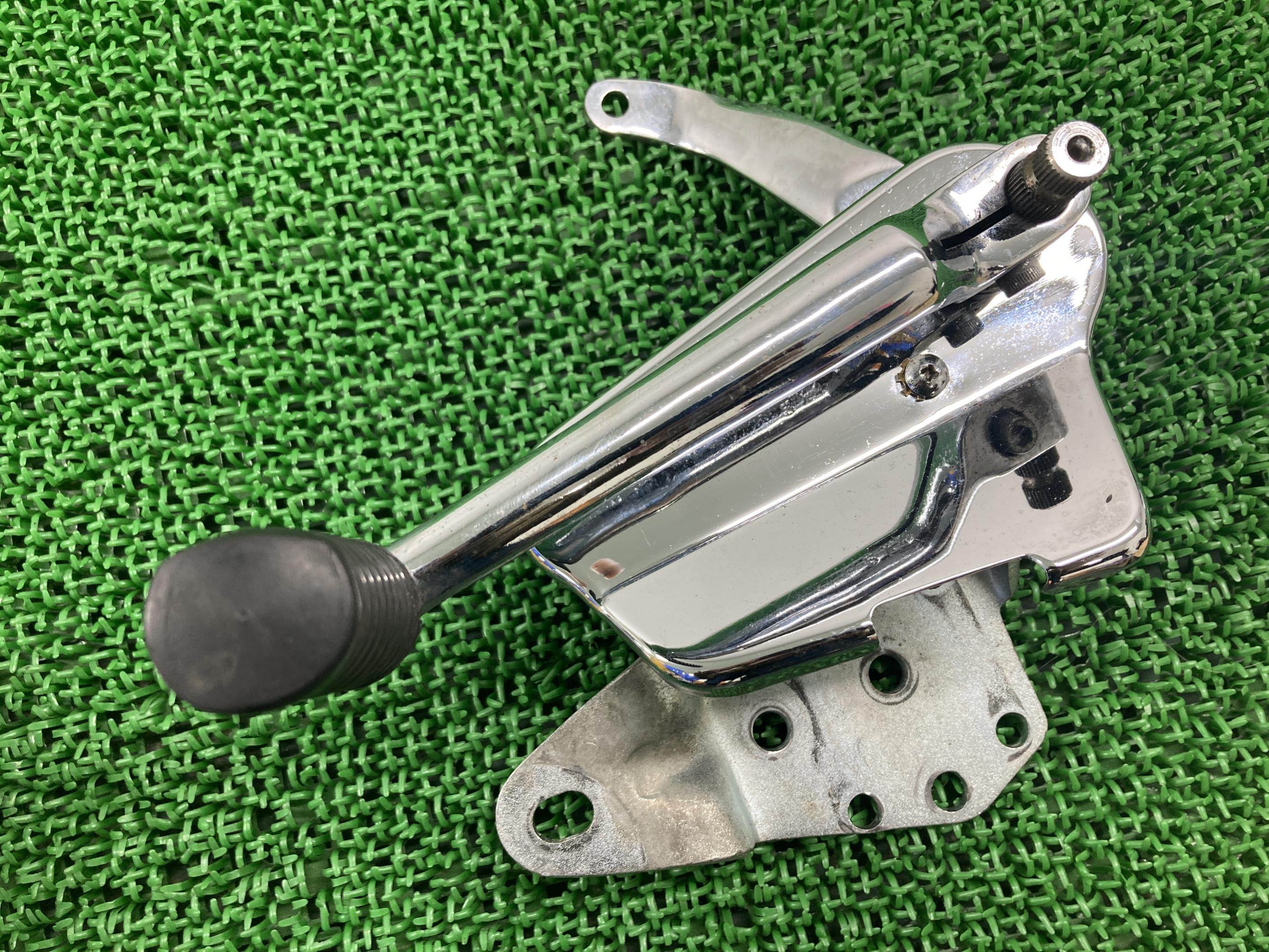 FLSTCステップ左ハーレー純正バイク部品ソフテイル87-99年シフトペダルホルダーブラケット車検Genuine【中古】 67