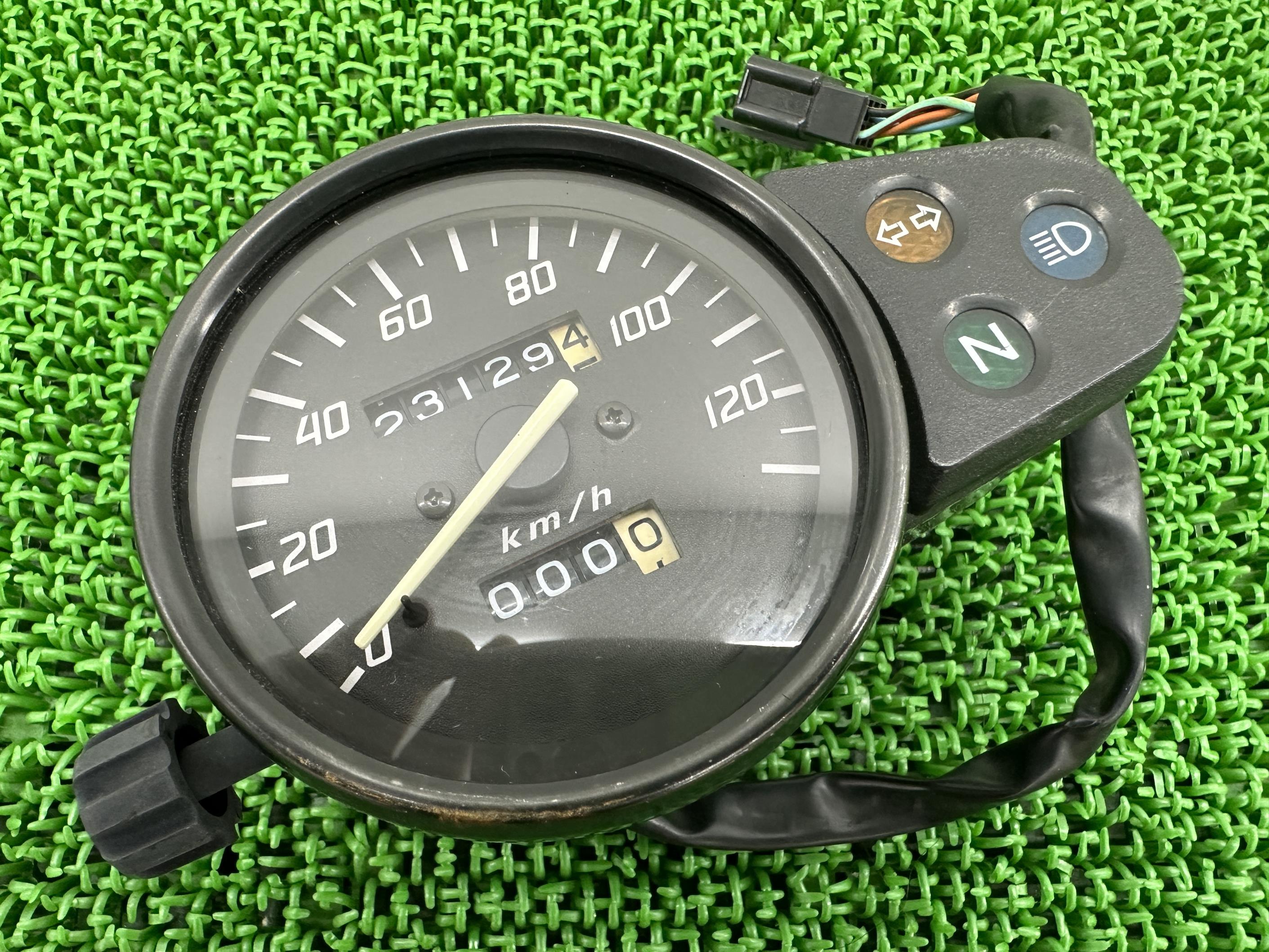 FTR223スピードメーターホンダ純正バイク部品MC34インジケーターメーターケース割れ欠け無し品薄希少品車検Genuine【中古】 39｜ティーエスパーツ　店