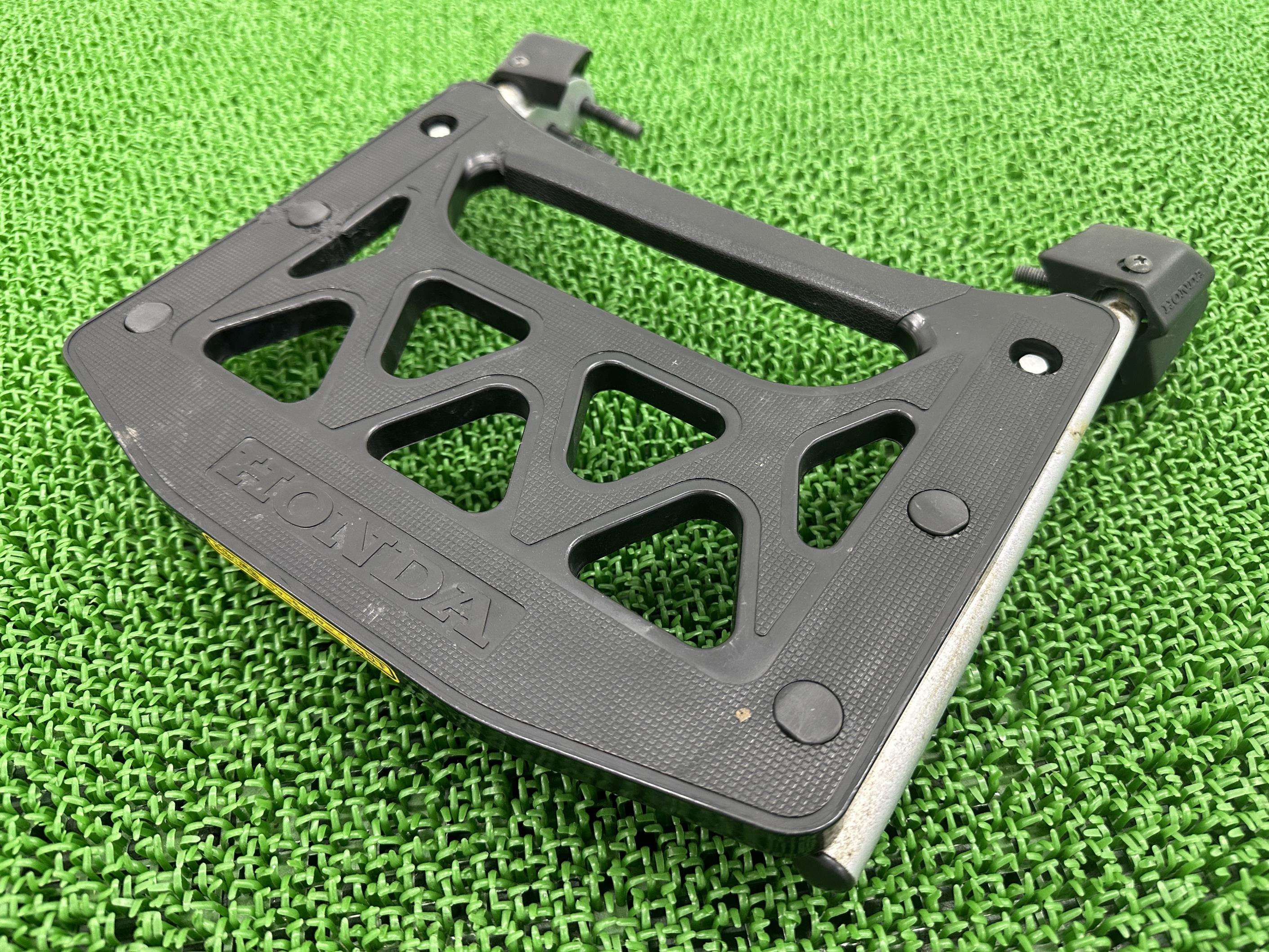 CB750 リアキャリア ホンダ 純正 バイク 部品 RC42 オプション 荷台 修復素材に 曲がり無し 車検 Genuine 【中古】 29