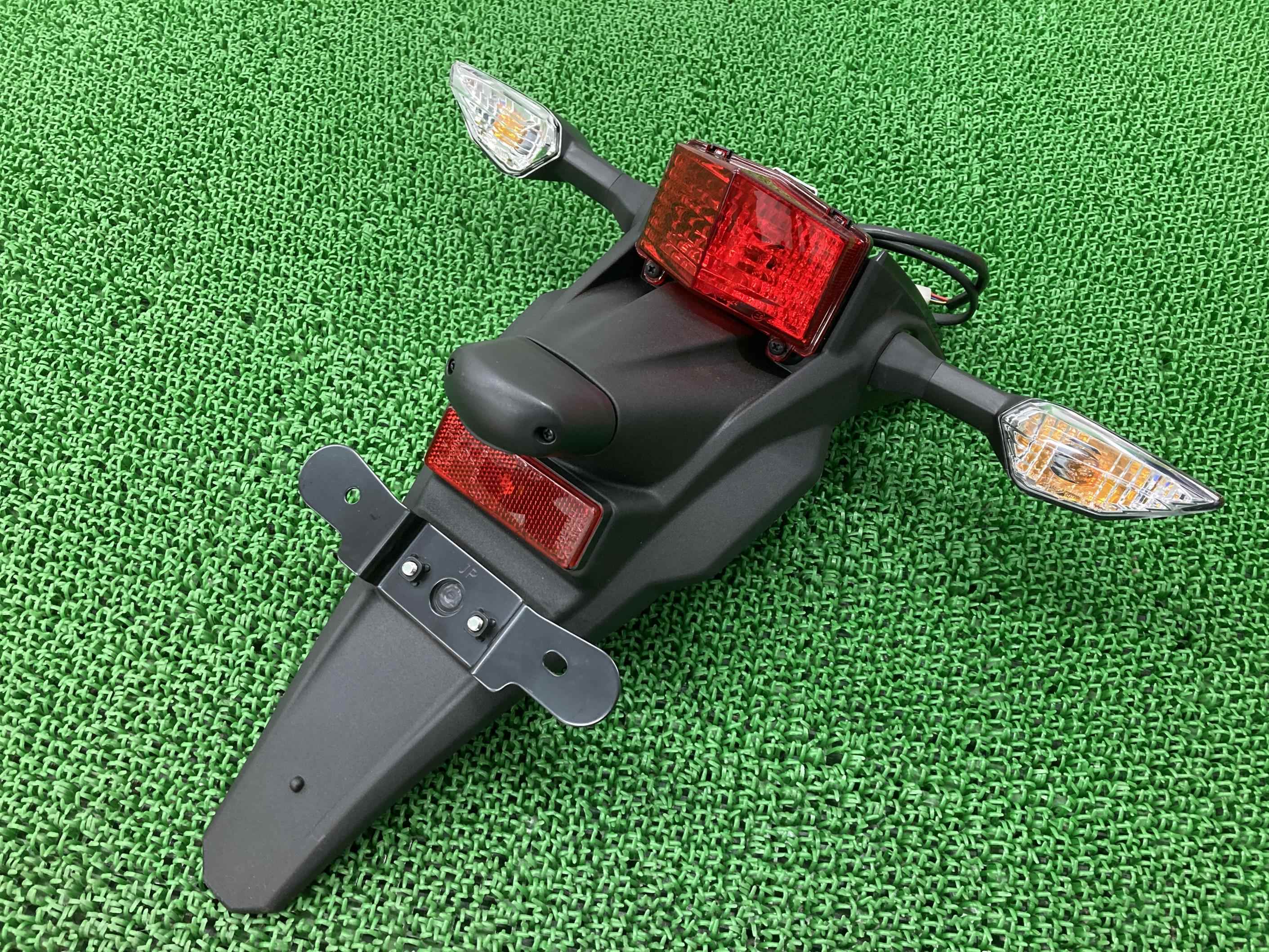 KLX230 リアフェンダー カワサキ 純正 バイク 部品 LX230A コンディション良好 テールランプ ウインカー付 品薄 車検 Genuine 【中古】 43