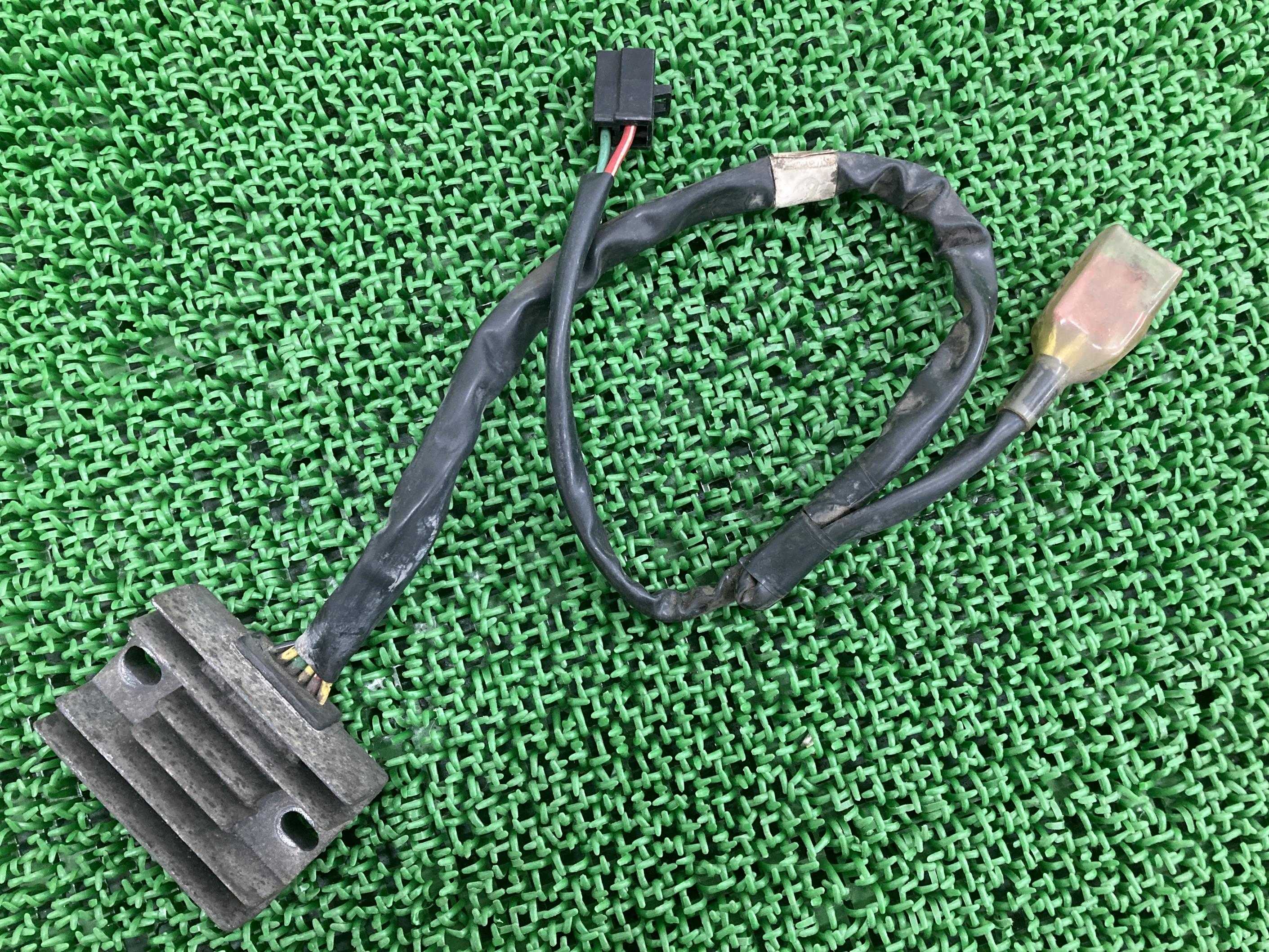 AX-1 レギュレター ホンダ 純正 バイク 部品 MD21 レギュレーター レクチファイア 機能的問題なし 車検 Genuine 【中古】 11
