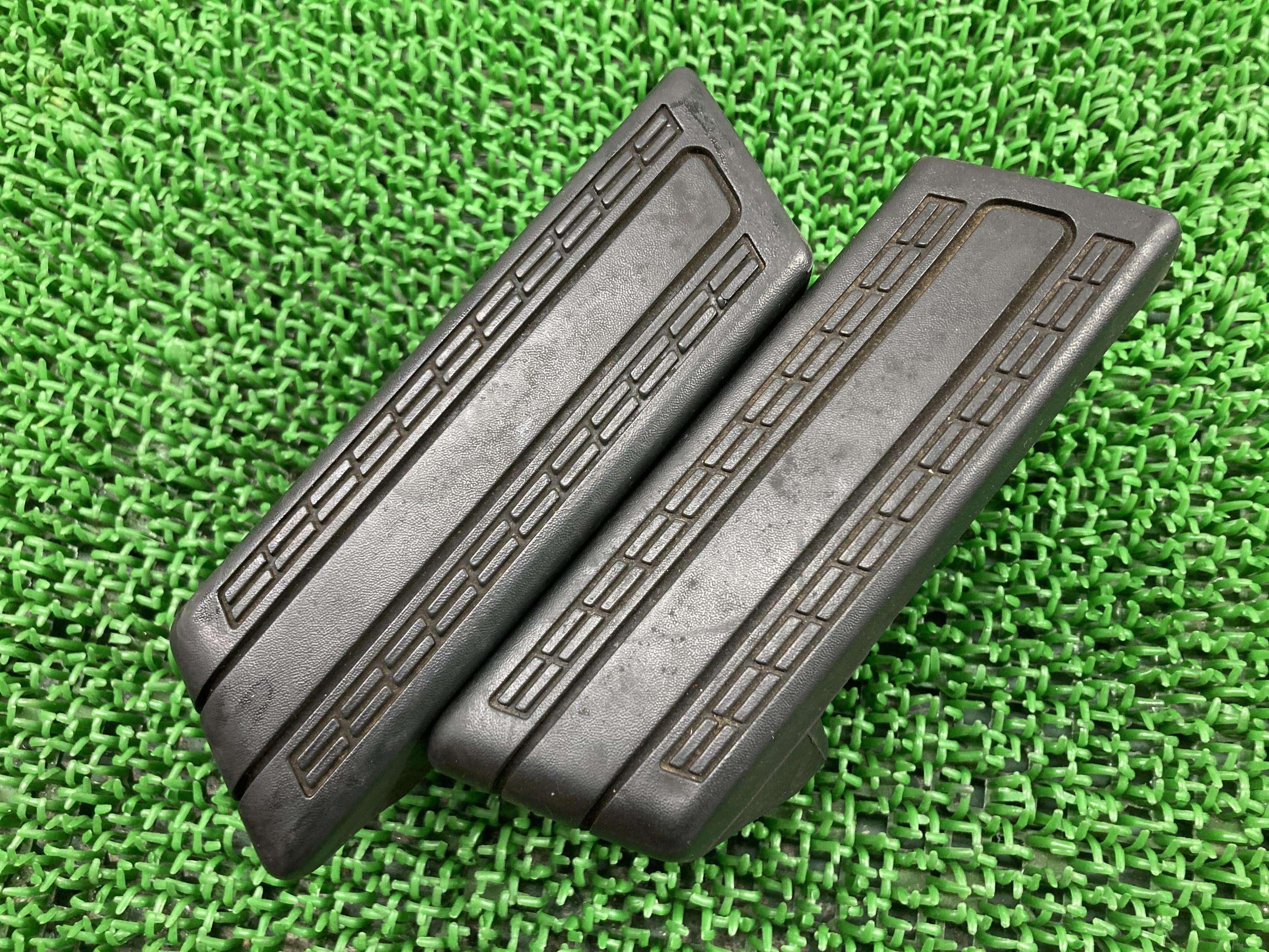 フュージョン タンデムステップ 左右 ホンダ 純正 バイク 部品 MF02FUSION 破れ無し 品薄 希少品 車検 Genuine 【中古】 Ov 7,840円