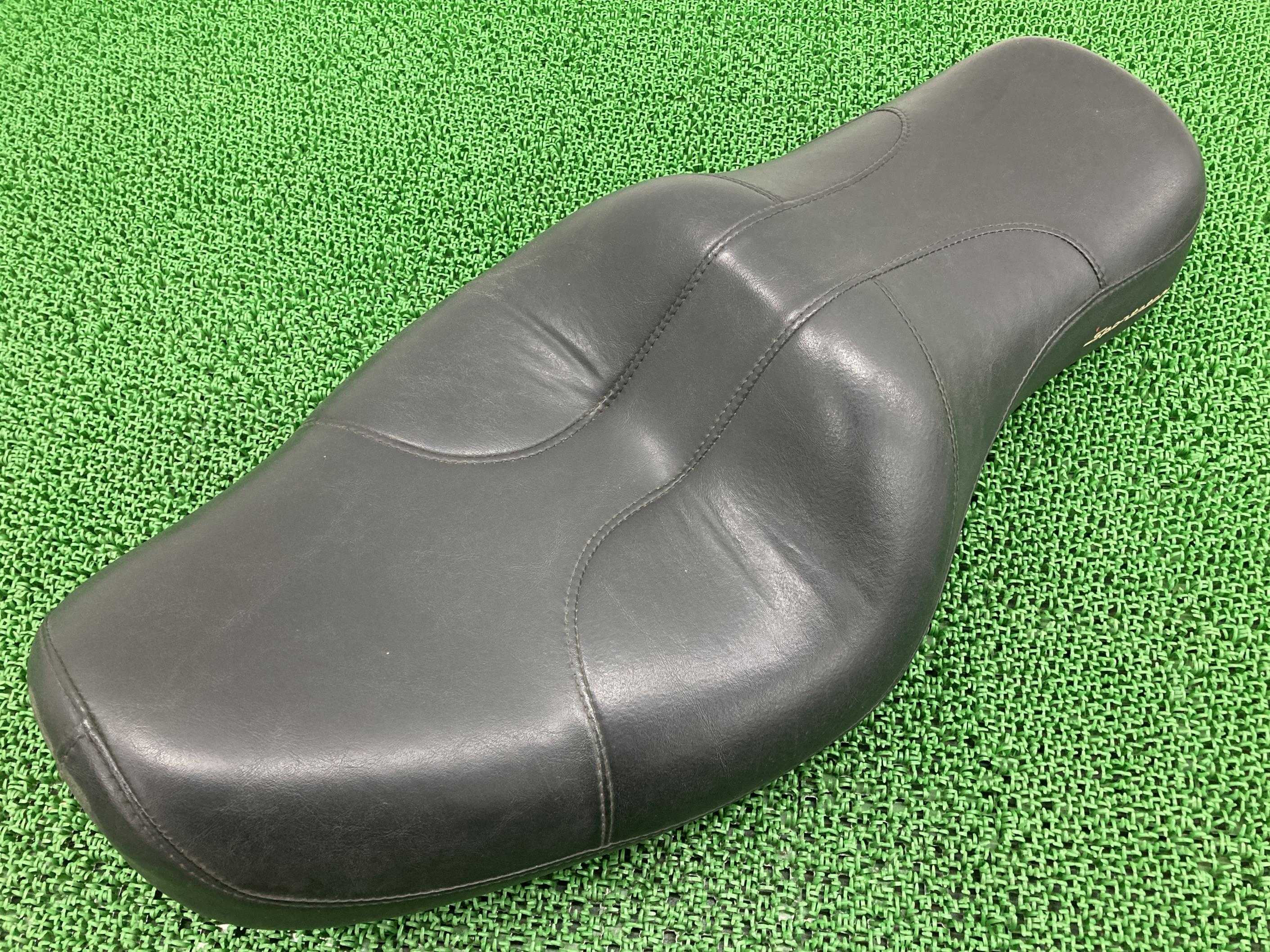 XL1200Cシート1HD1CGP10XK118***ハーレー純正バイク部品1999年式外しスポーツスター-03年リジスポ破れ無し車検Genuine【中古】 53