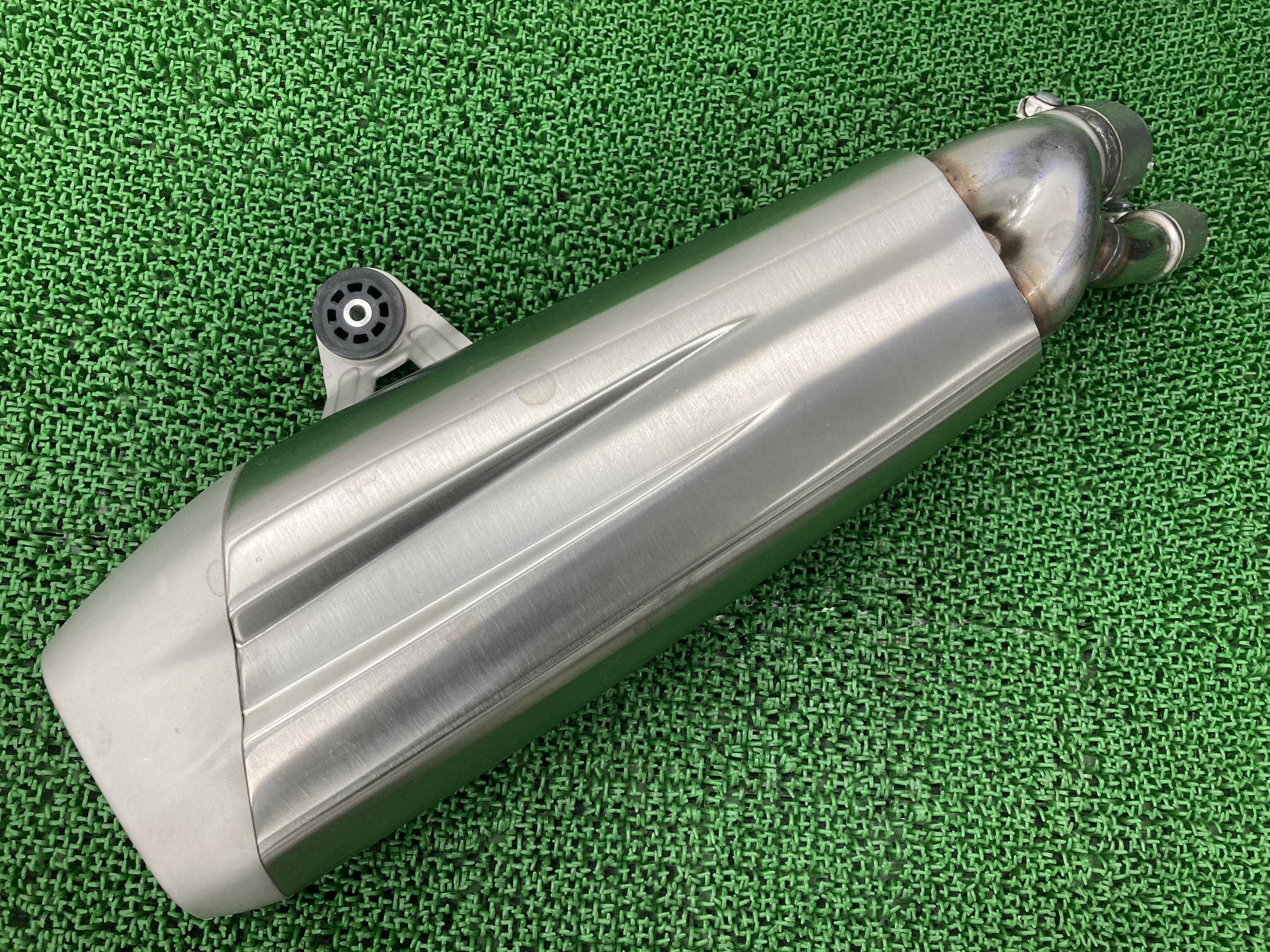 S1000RR サイレンサーマフラー BMW 純正 バイク 部品 17～18年 コケキズ無し 品薄 希少品 車検 Genuine 【中古】 10