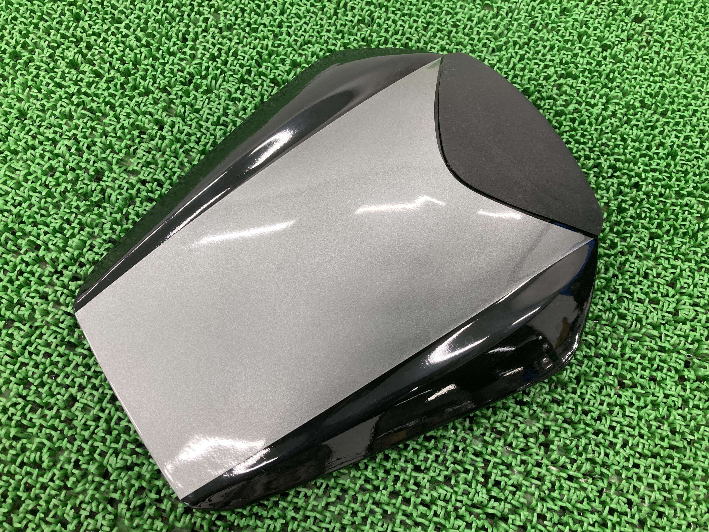 ZXMT製CBR1000RRシングルシートカウル銀/黒社外バイク部品SC59１割れ欠け無し品薄希少品【中古】 5