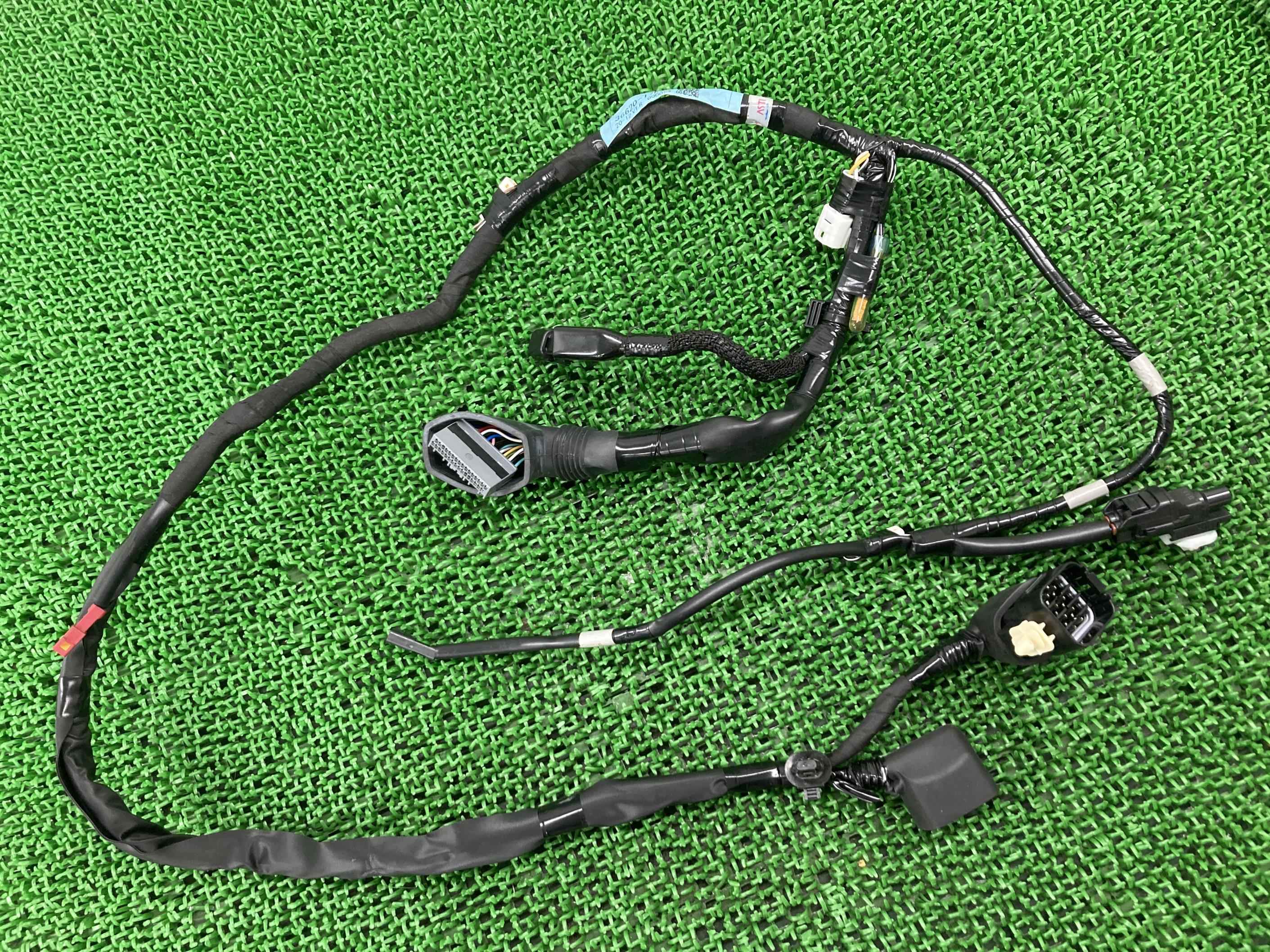 GSX-R1000 サブハーネス DM11G-101*** スズキ 純正 バイク 部品 DM11G 綺麗 良品 断線無し 品薄 車検 Genuine 【中古】 4