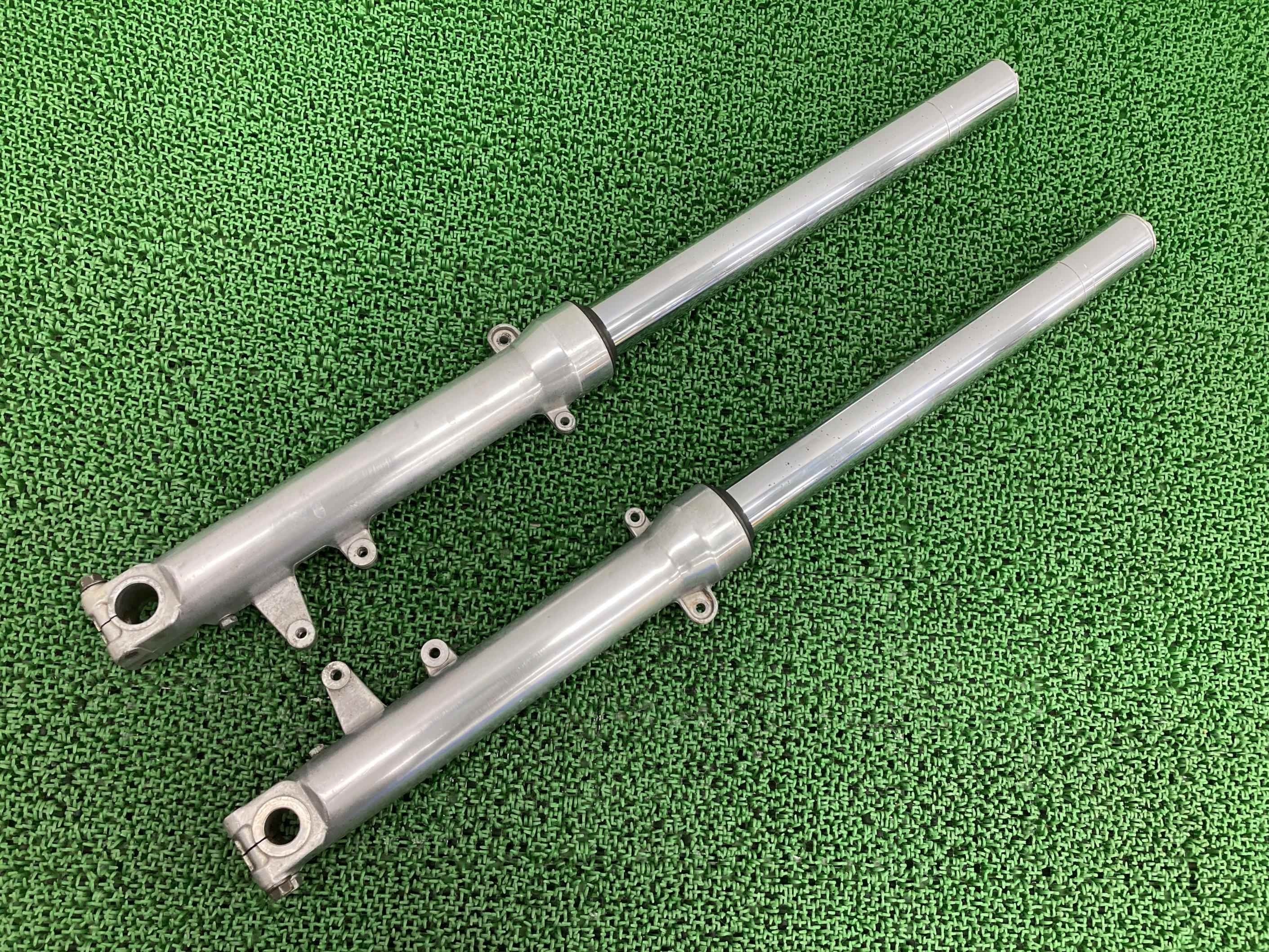 グラストラッカービックボーイ フロントフォーク90mm延長ジョイント