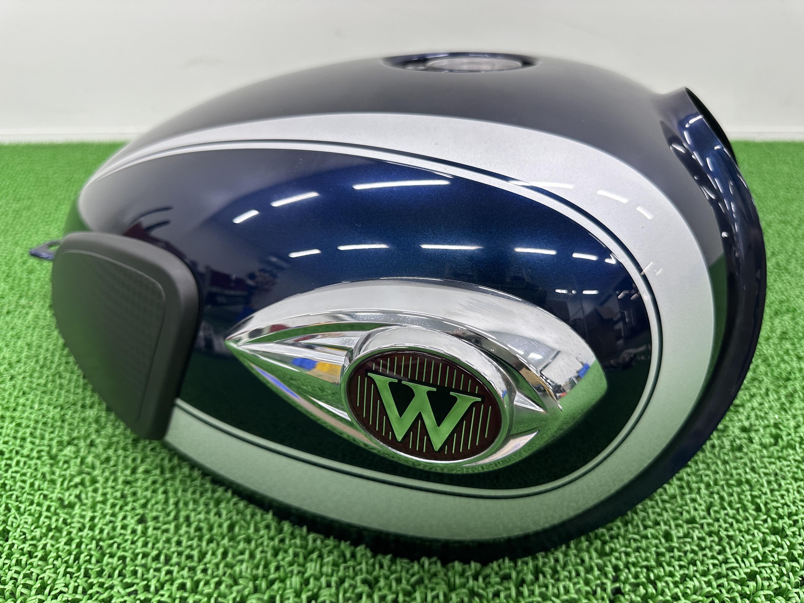 楽天市場】W800タンク赤Mカワサキ純正バイク部品EJ800E
