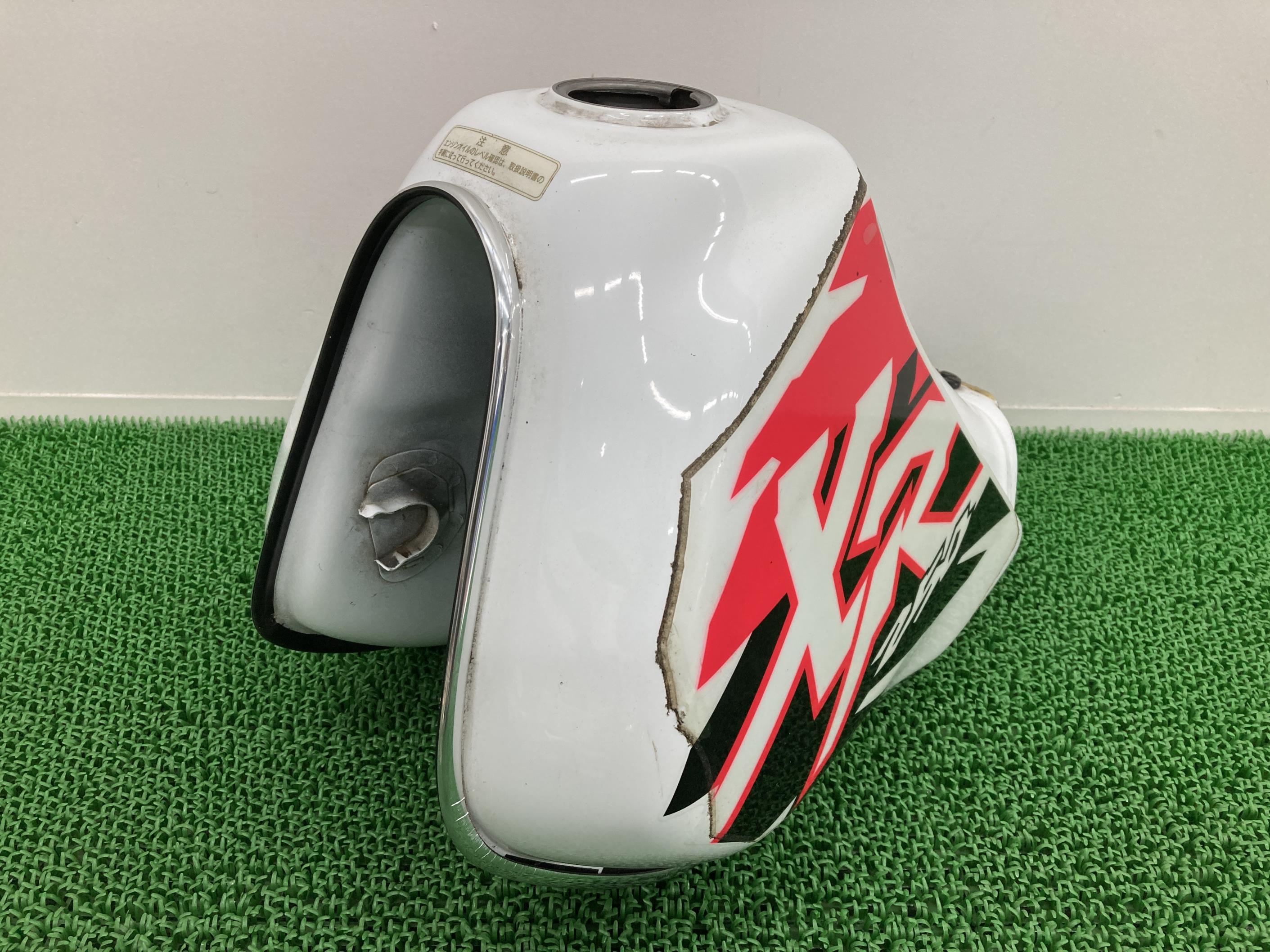 VTR250 FI パールホワイト　ガソリンタンク VTR250 FI パールホワイト ガソリンタンク - メルカリ