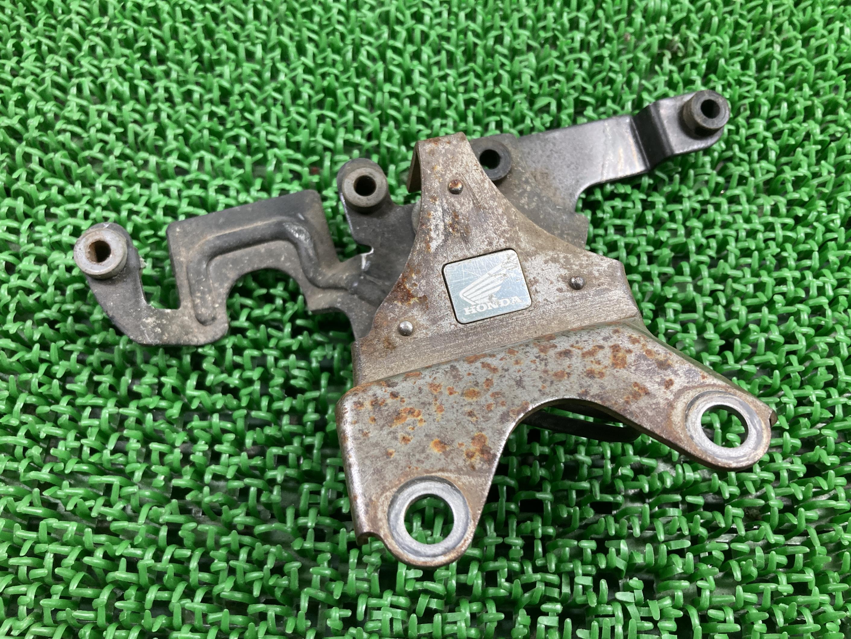 GB250クラブマンメーターステーホンダ純正バイク部品MC10割れ欠け無し品薄希少品メーターカバー車検Genuine【中古】 40｜ティーエスパーツ　店