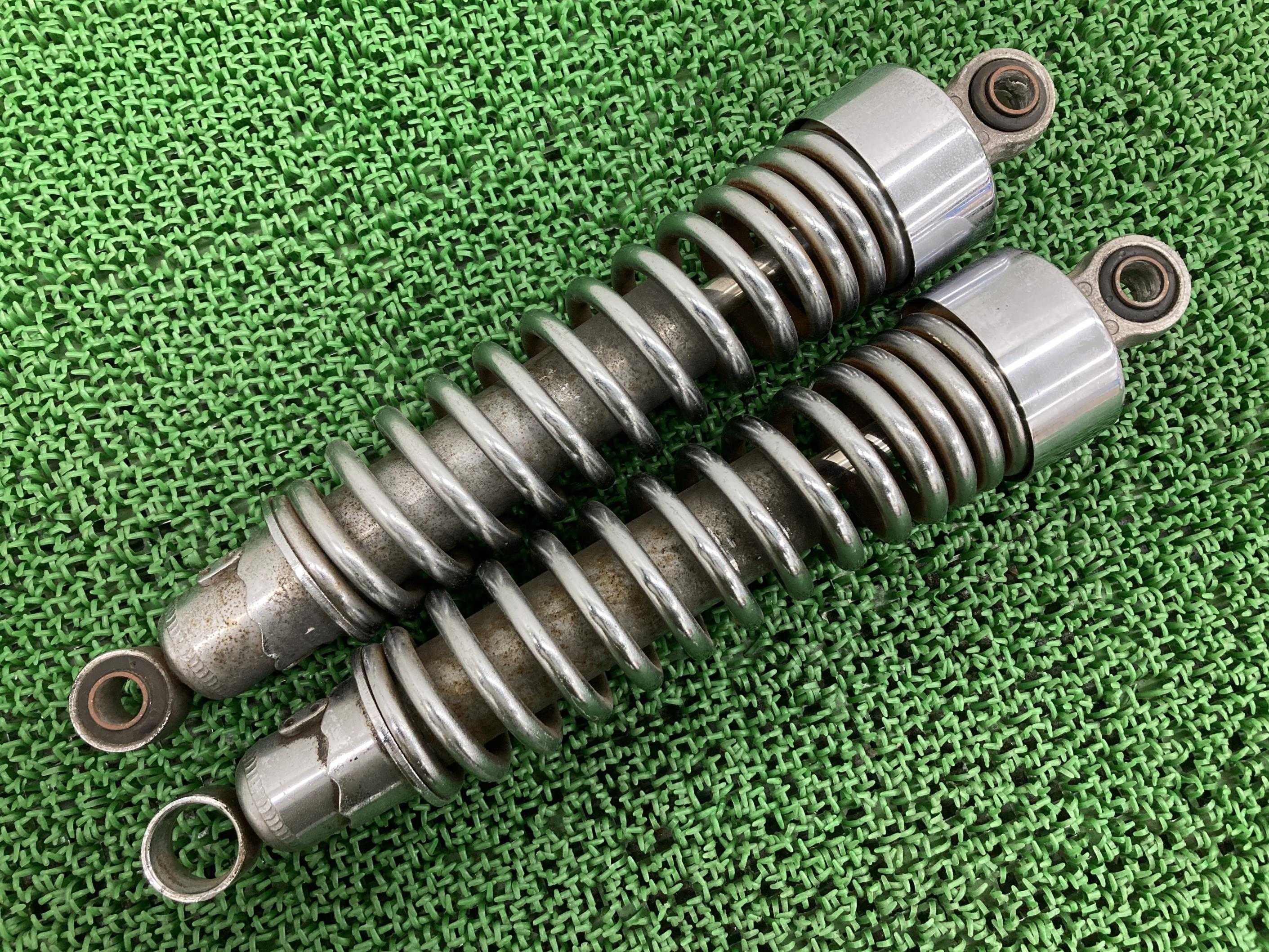 ボンネビルT100 リアサスペンション 左右 SMTTJ902TM3174*** トライアンフ(TRIUMPH) 純正 バイク 部品 2003年式外し トライアンフ ピッチ335mm リアショック カスタム素材に 曲がり無し 車検 Genuine 【中古】 Pf|ティーエスパーツ 店
