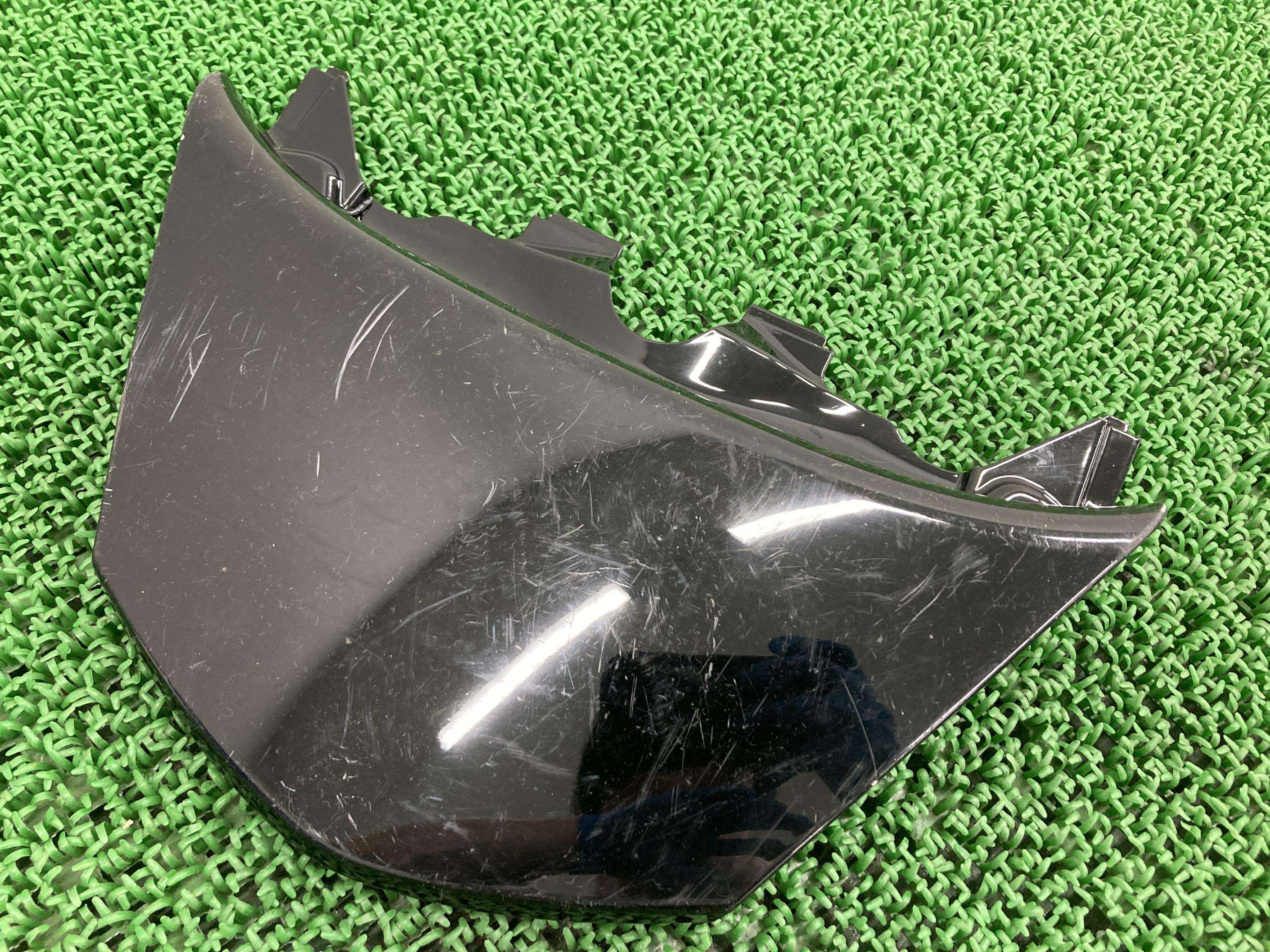 グランドマジェスティ リアカバー ヤマハ 純正 バイク 部品 SG15J SH04J ペイント素材に 割れ欠け無し 品薄 希少品 車検 Genuine 【中古】 wG