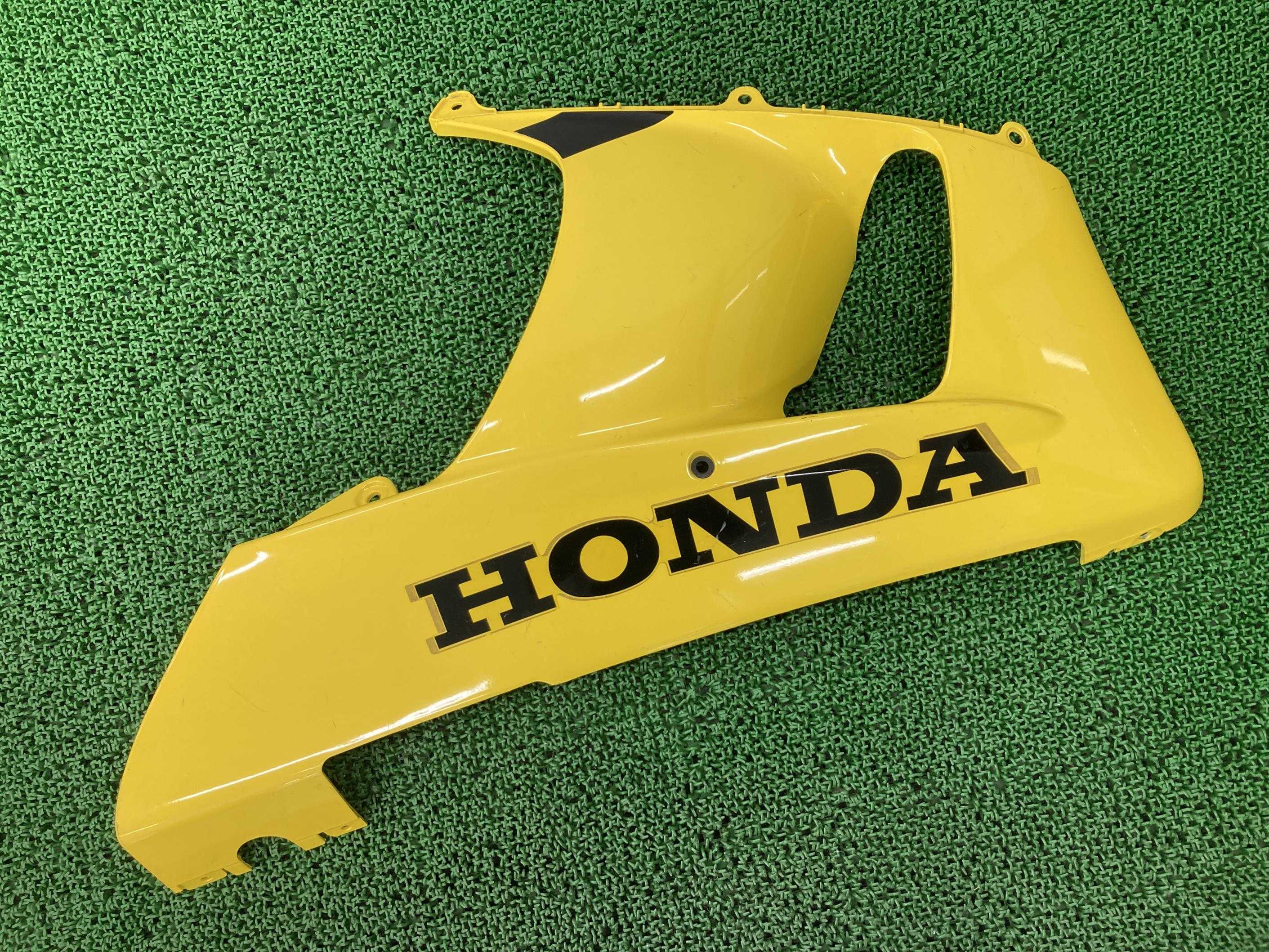 CBR900RR アンダーカウル 右 黄 ホンダ 純正 バイク 部品 SC44 CBR929RR ファイアーブレード サイドカウル コケキズ無し 車検 Genuine 【中古】 29