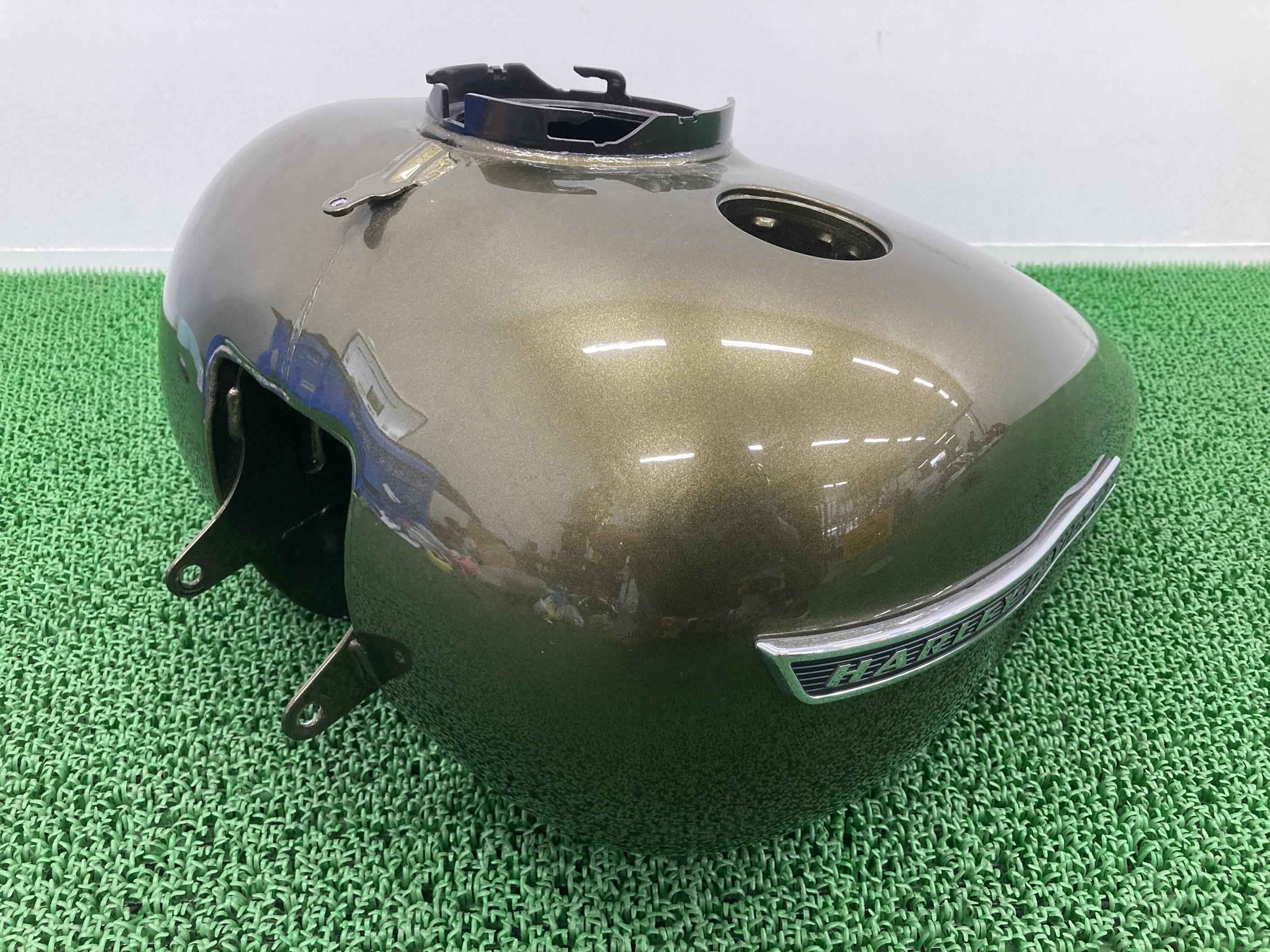 FLHRXS1750 タンク ハーレー 純正 バイク 部品 オリーブゴールド ロードキングスペシャル M8 107 フューエルタンク 車検 Genuine 【中古】 Re