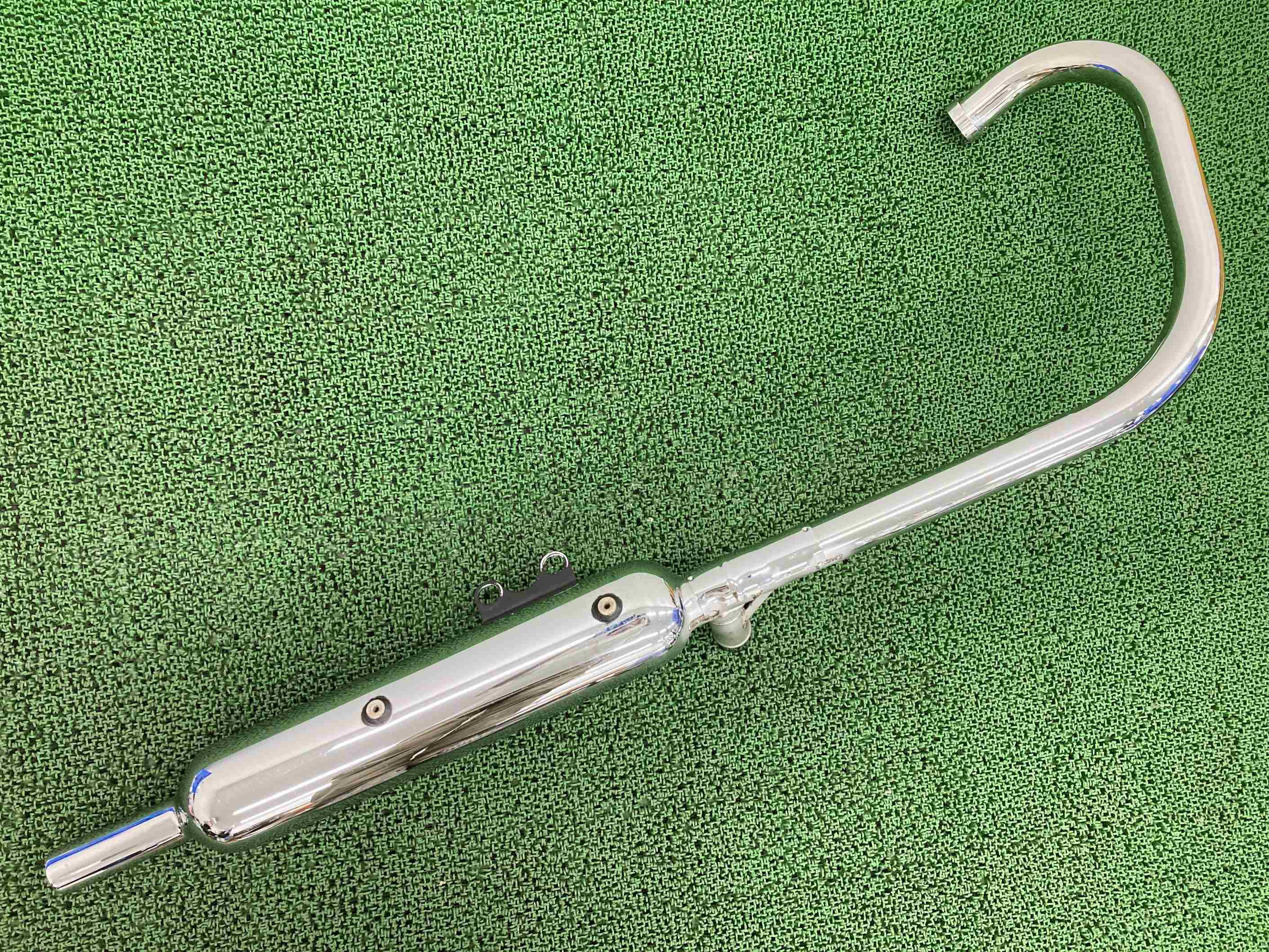 W800 マフラー 右 K616 カワサキ 純正 バイク 部品 EJ800A コケキズ無し 品薄 希少品 車検 Genuine 【中古】 aL