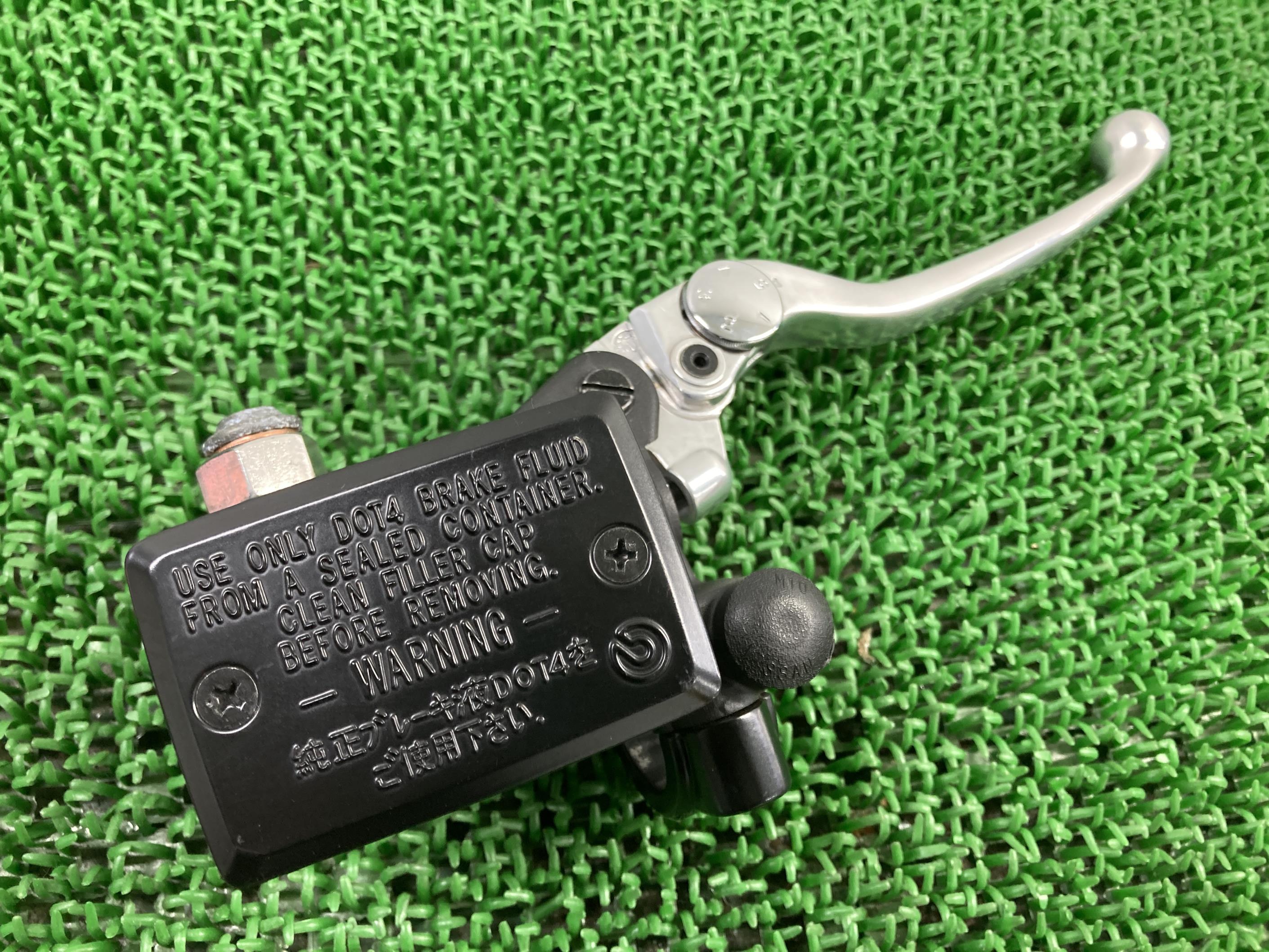 MT-09 フロントブレーキマスター ヤマハ 純正 バイク 部品 RN34J TRACER ブレーキレバー コンディション良好 割れ欠け無し 車検 Genuine 【中古】 jU