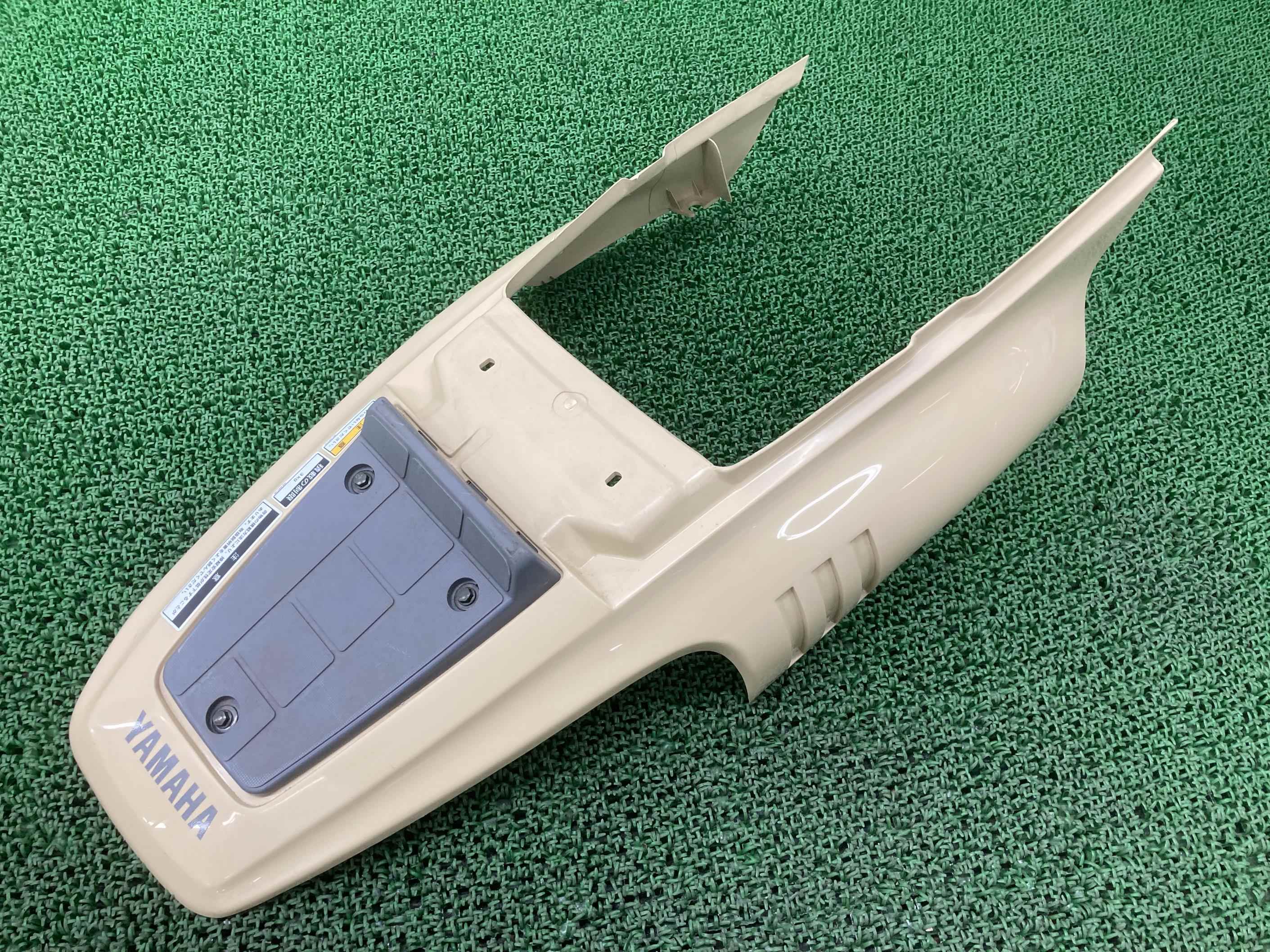 TW200テールカウルベージュヤマハ純正バイク部品DG07Jリアフェンダーシートカウルカスタム素材に割れ欠け無し品薄車検Genuine【中古】 69|ティーエスパーツ 店