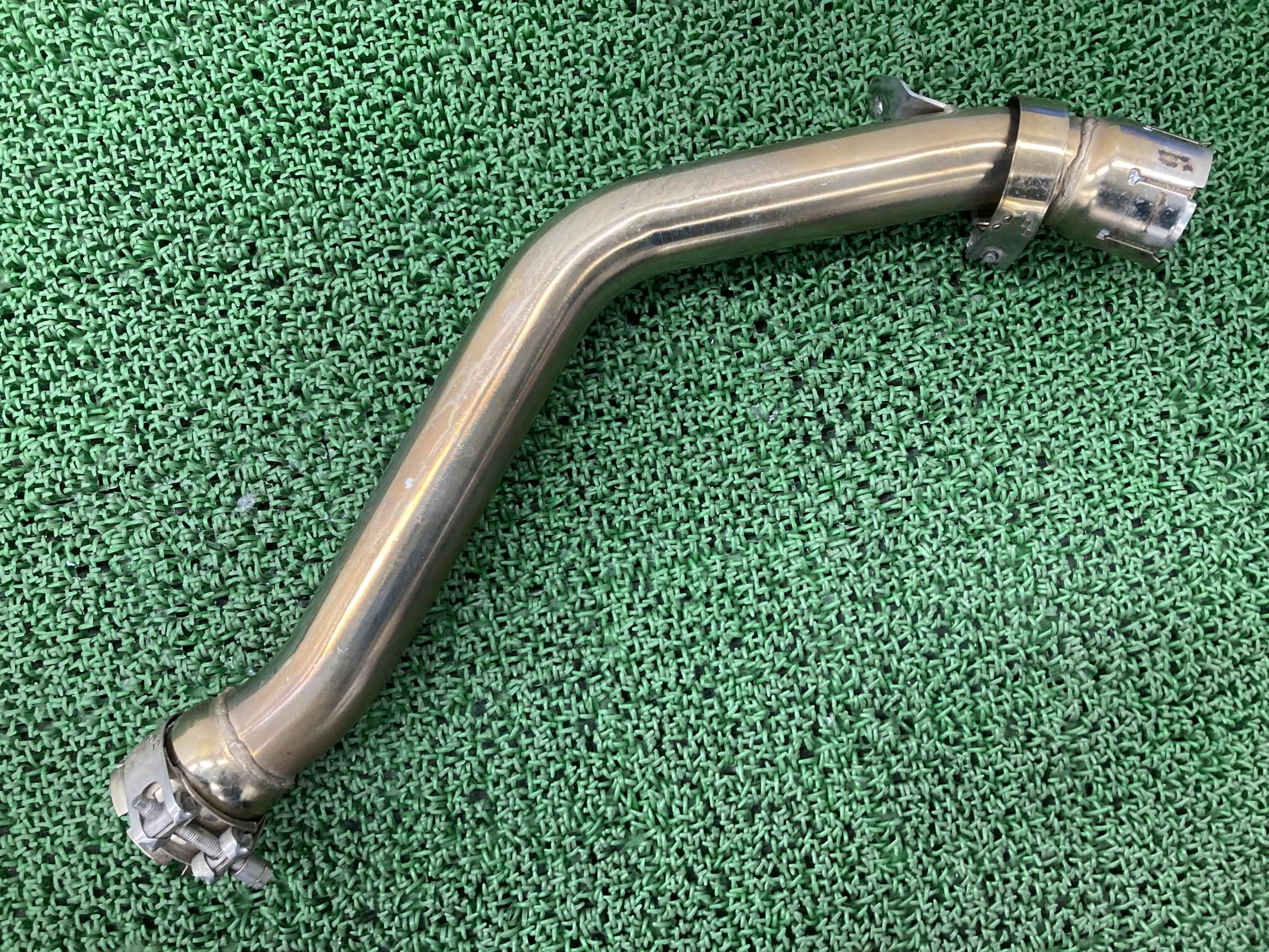 デイトナ675エキパイマフラートライアンフ(TRIUMPH)純正バイク部品トライアンフTRIUMPHDaytona中間パイプエキゾーストパイプコケキズ無し車検Genuine【中古】 54