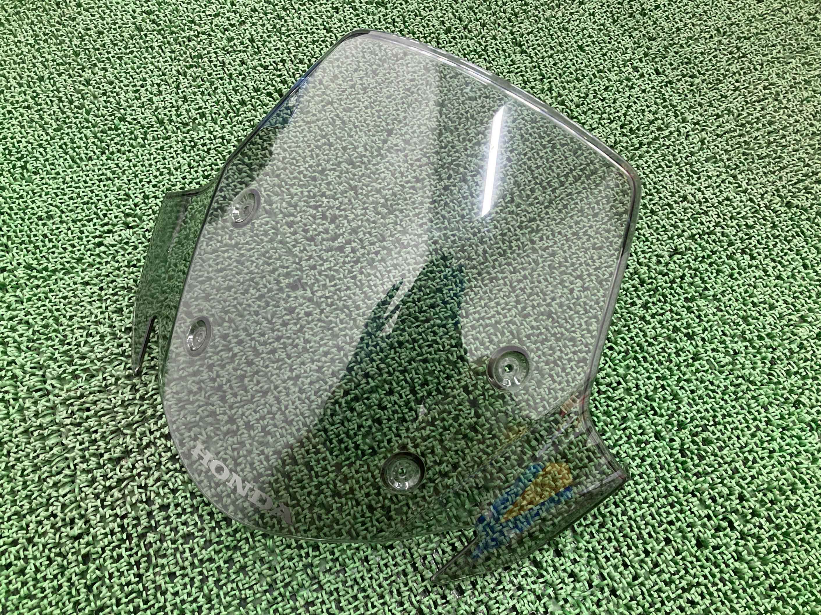 VFR800Xスクリーンホンダ純正バイク部品RC60ウインドスクリーンバイザースモーク割れ欠け無し品薄車検Genuine【中古】 21