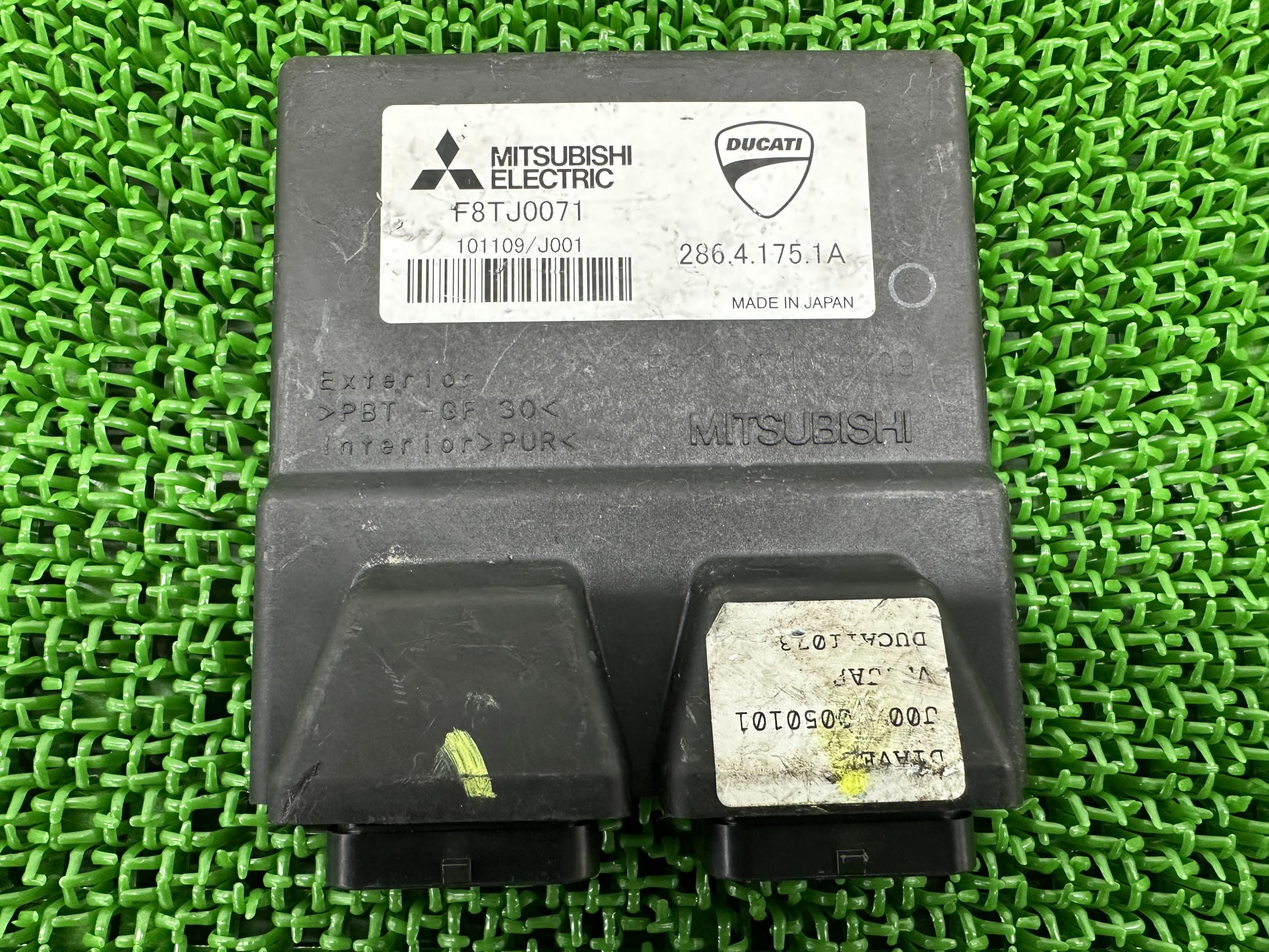 ディアベル ECU ドゥカティ 純正 バイク 部品 DIAVEL ECM コントロールユニット 機能的問題なし 車検 Genuine 【中古】 98｜ティーエスパーツ　店