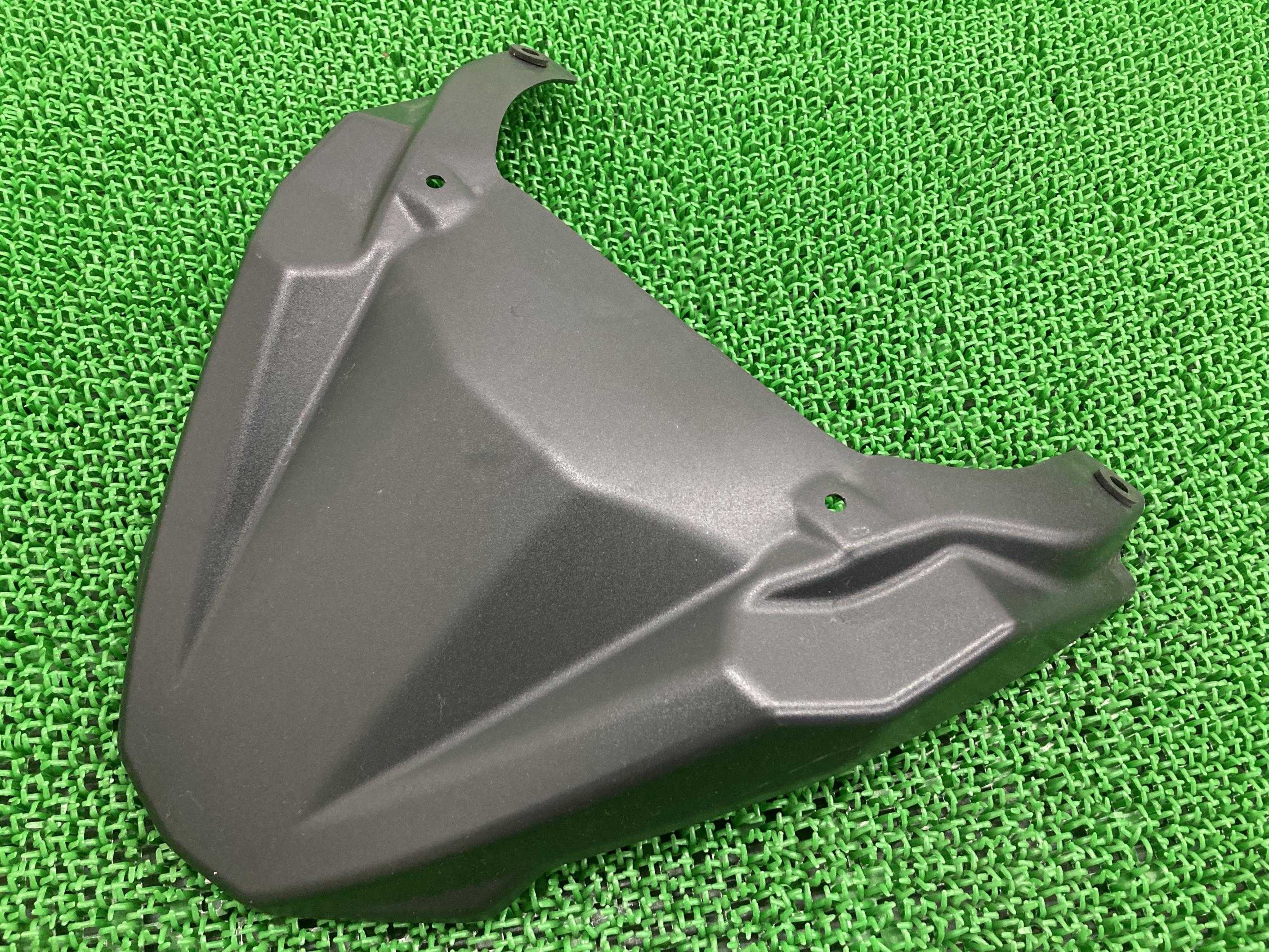 MT-09トレーサーフロントマッドガード社外バイク部品RN51Jフロントフェンダー上コンディション良好割れ欠け無し品薄希少品【中古】 1