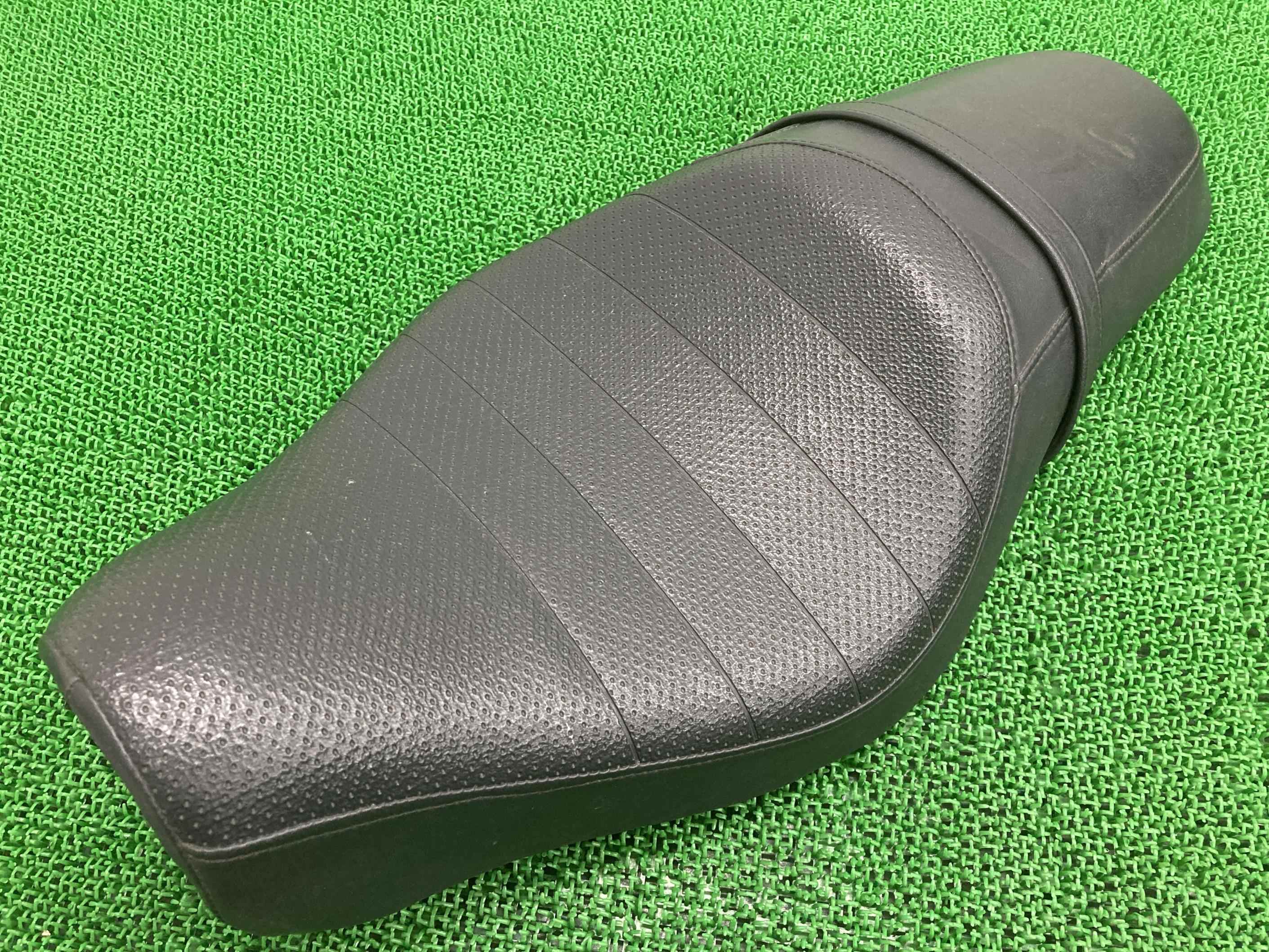 XL1200Rシート5HD1CLP124K421***ハーレー純正バイク部品2004年式外しスポーツスターロードスター04～06年ディンプル車検Genuine【中古】 92｜ティーエスパーツ　店