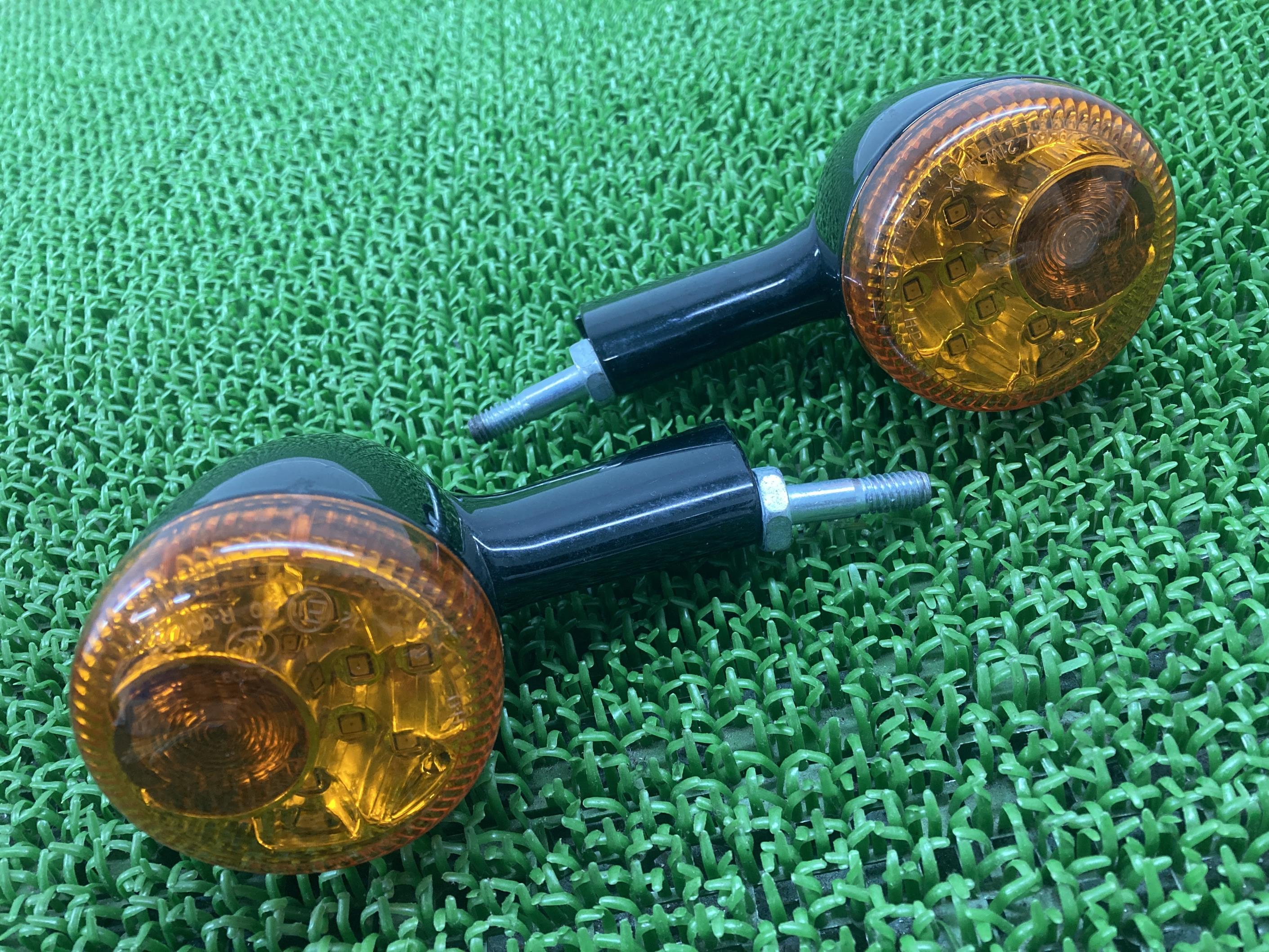 XL883Nリアウインカー左右5HD4LE2E4KC409***ハーレー純正バイク部品2019年式外しアイアンスポーツスターテールランプ修復素材に車検Genuine【中古】 85|ティーエスパーツ 店