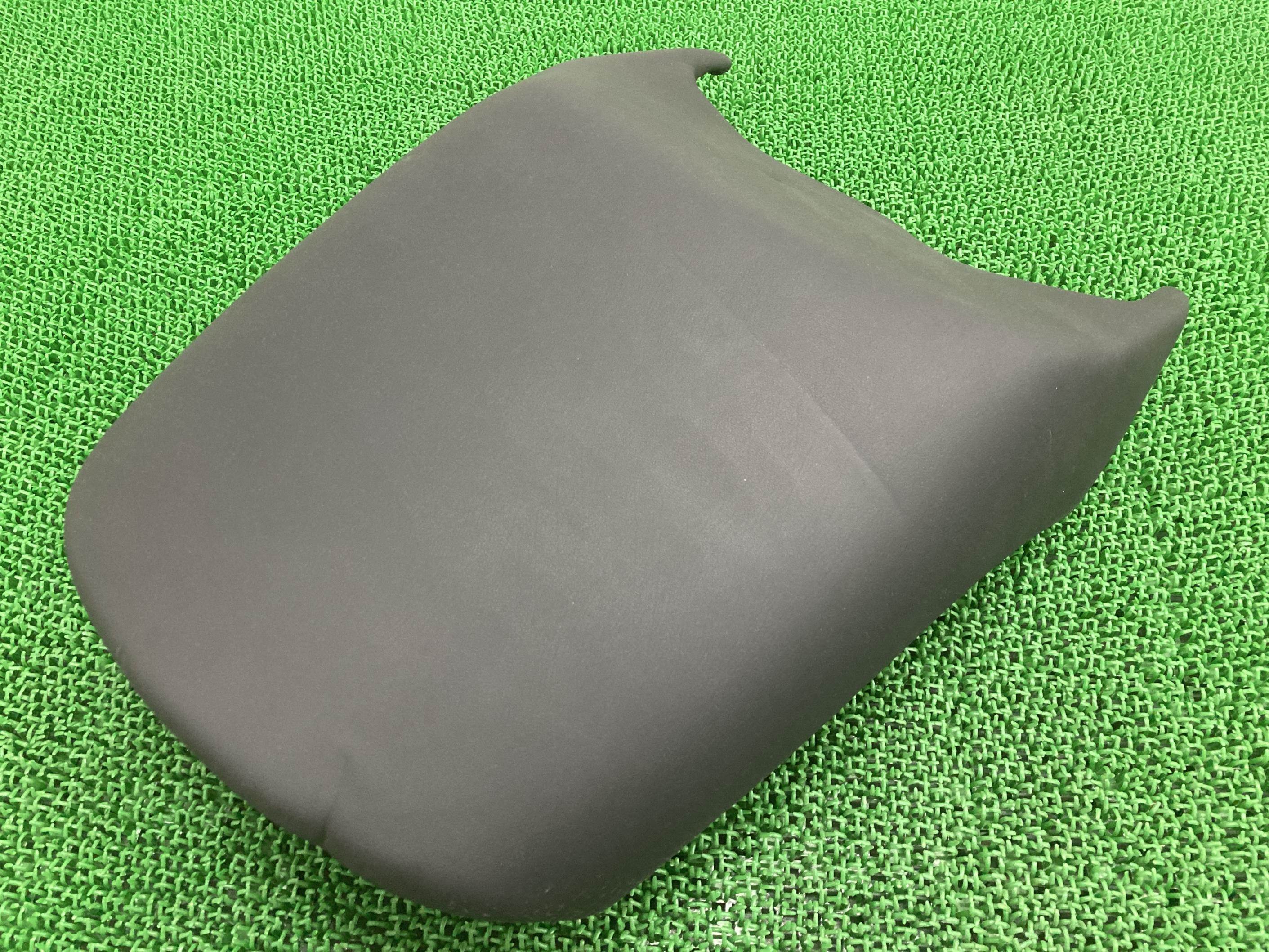 R1200RT タンデムシート WB10368125ZM07*** BMW 純正 バイク 部品 2005年式外し リアシート 修復素材に 品薄 車検 Genuine 【中古】 69
