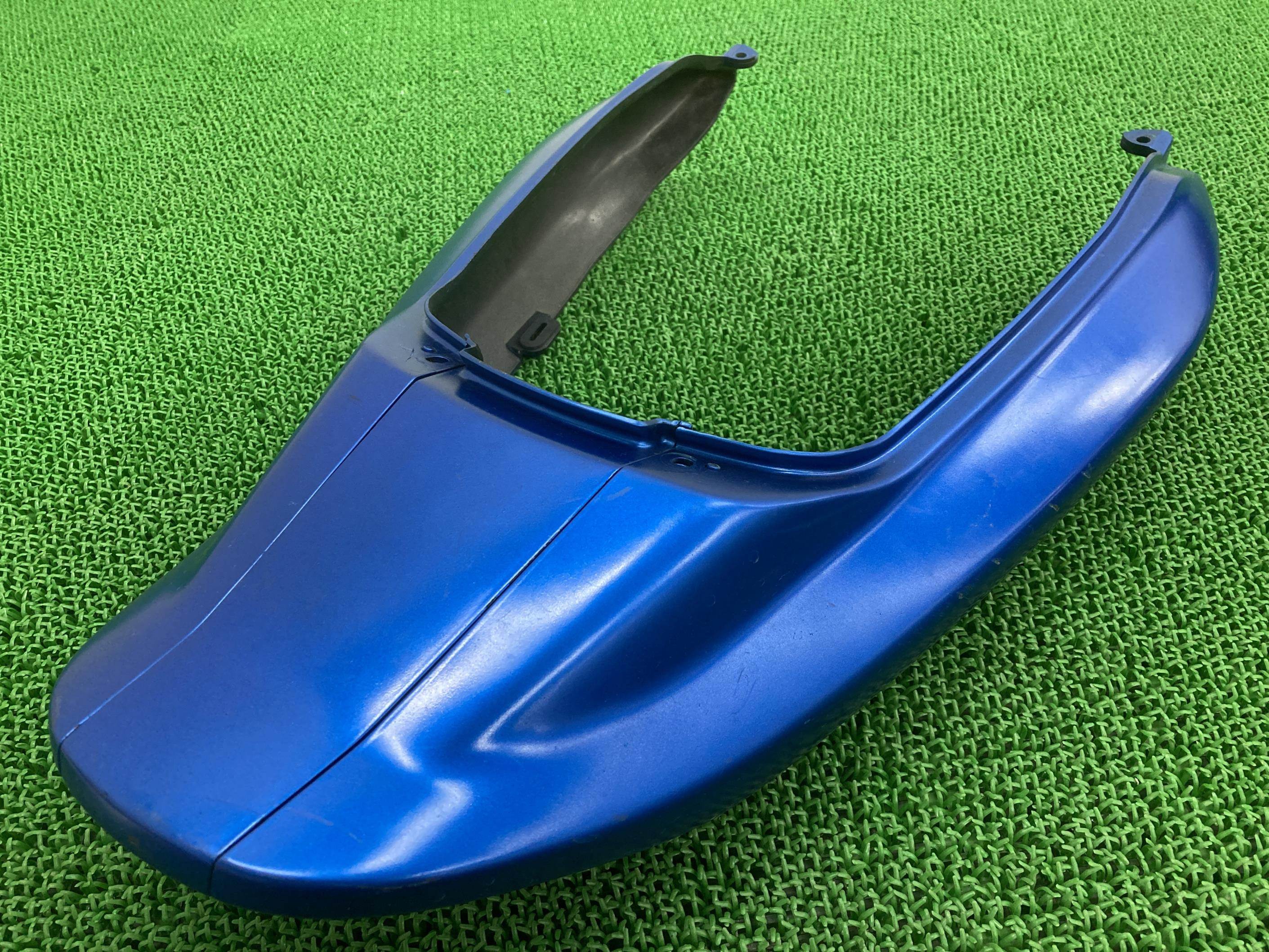 バリオスII テールカウル カワサキ 純正 バイク 部品 ZR250B バリ2 BALIUS2 シートカウル 修復素材やペイント素材に 車検 Genuine 【中古】 82
