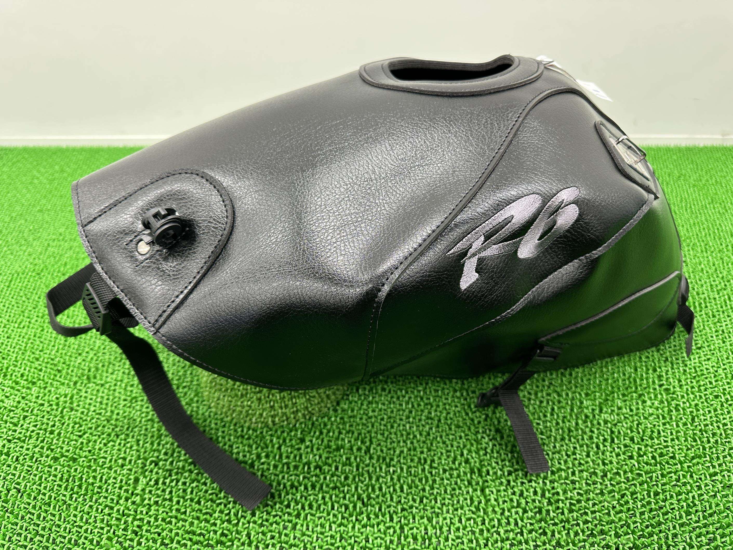 バグスター製YZF-R6 タンクカバー 黒 在庫有 即納 社外 新品 バイク 部品 02年~05年YZFR6 PVC タンクバッグベース 未使用品 BAGSTAR フランス製 uU|ティーエスパーツ 店