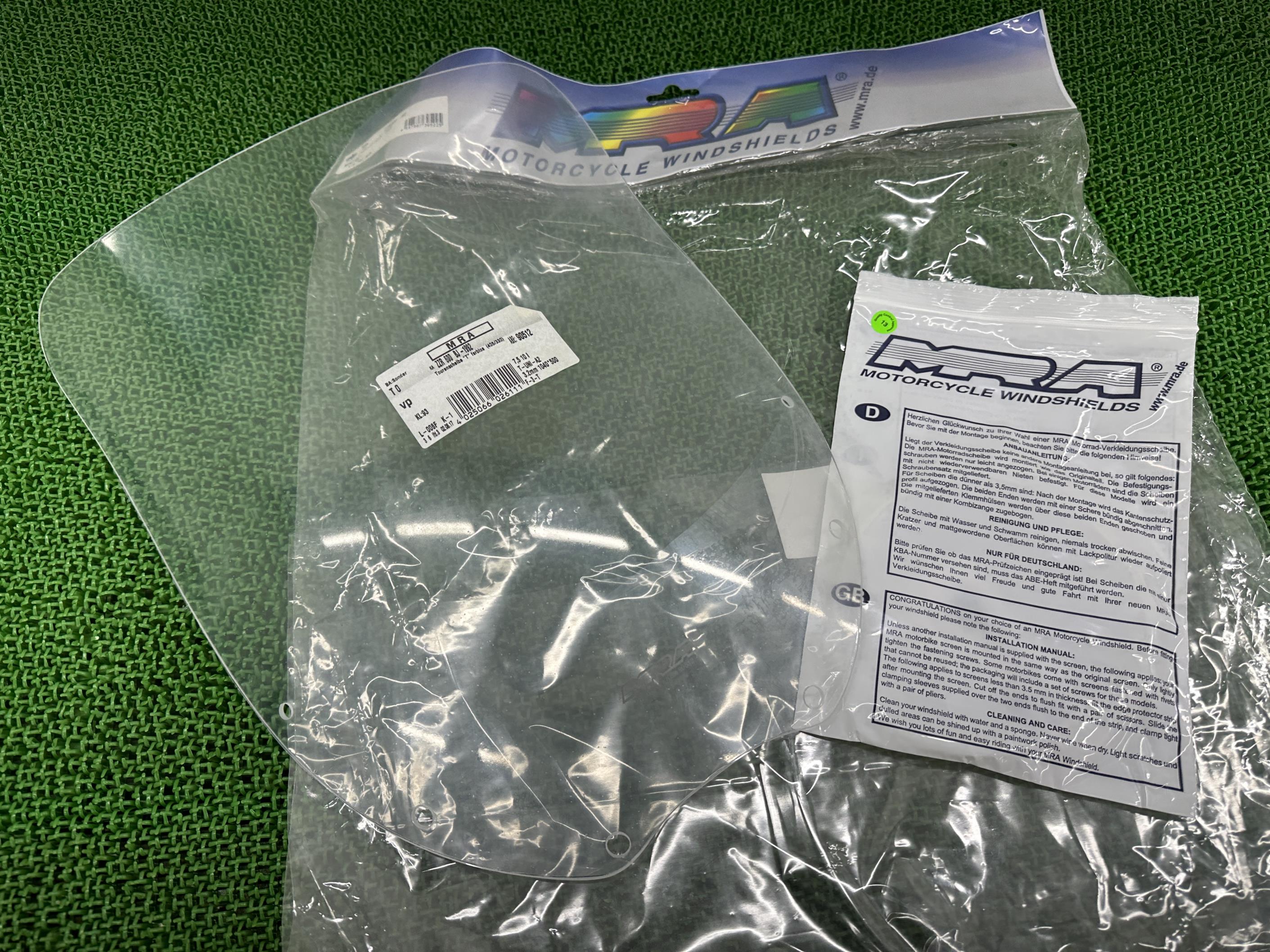 MRA製ZZ-R600 スクリーン 在庫有 即納 社外 新品 バイク 部品 ZX600D 90年～92年ZZR600 クリア ツーリングスクリーン 未使用品 89｜ティーエスパーツ　店 15,800円