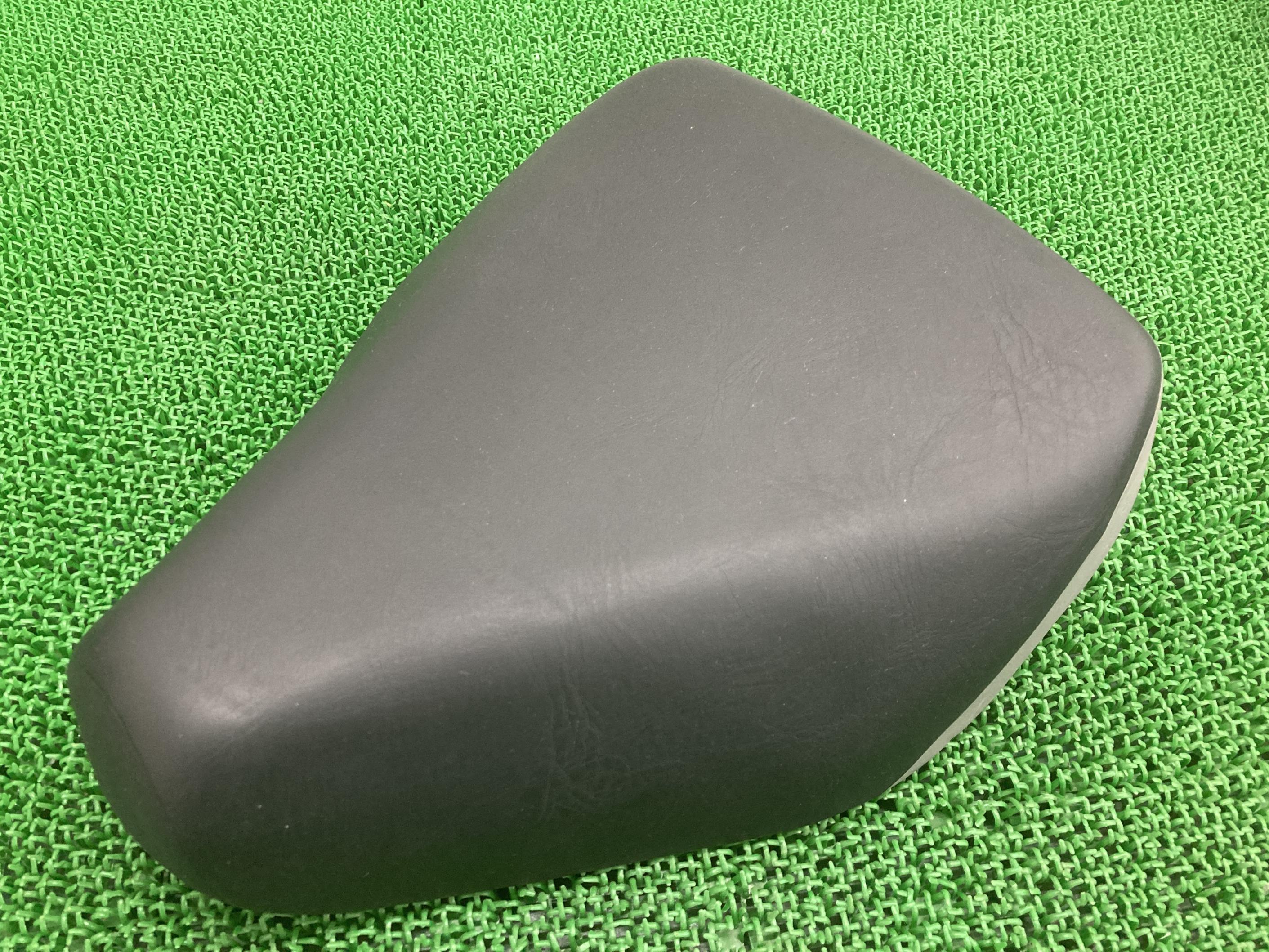 スーパーカブ90 シート ホンダ 純正 バイク 部品 HA02 破れ無し 品薄 希少品 ノーマル 車検 Genuine 【中古】 Pn