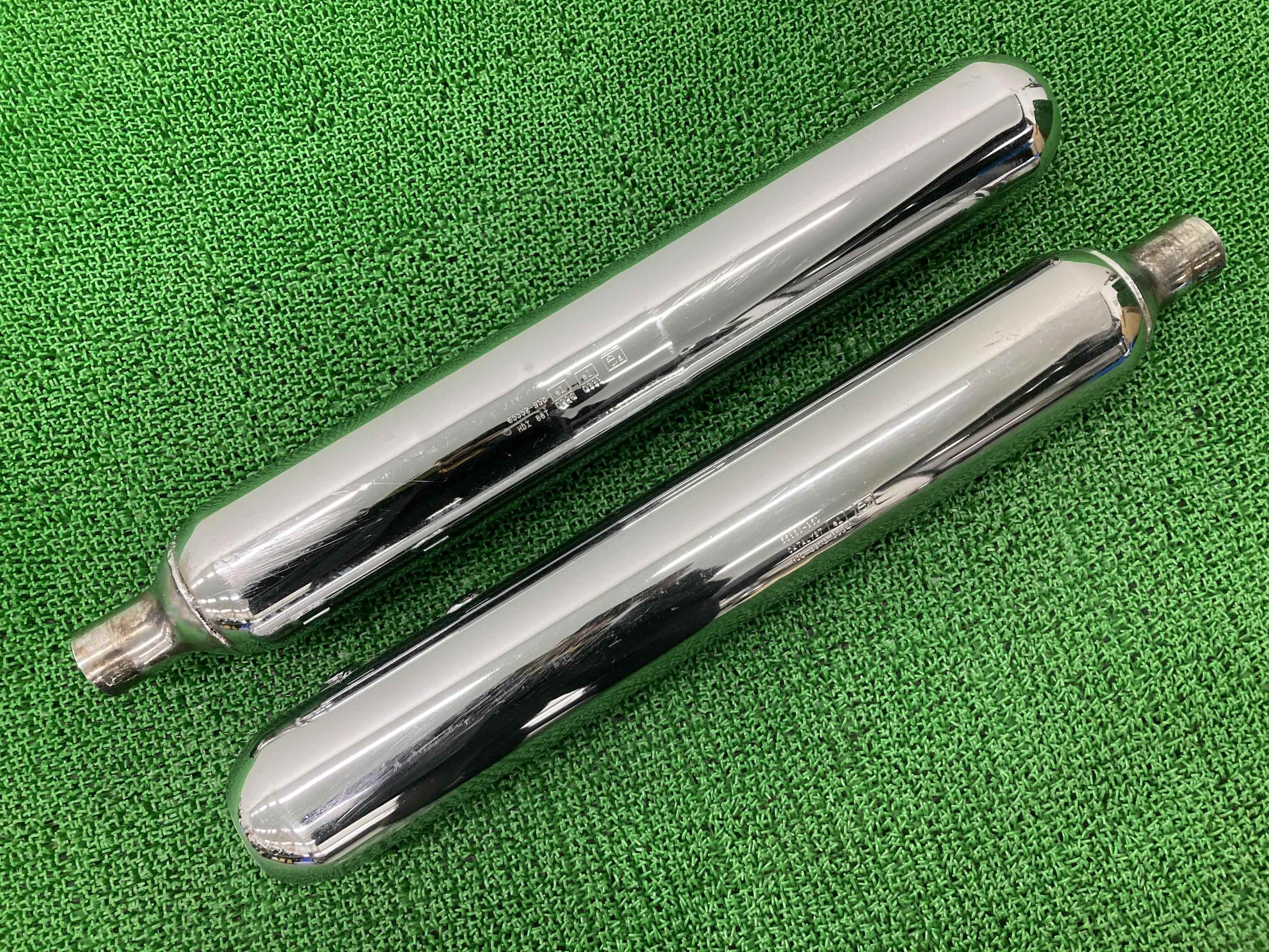 FLHTCU-I1450 サイレンサーマフラー 左右 ハーレー 純正 バイク 部品 65552-95C 65863-95D パンチアウト済 ツーリング 修復素材やカスタム素材に 車検 Genuine 【中古】 22