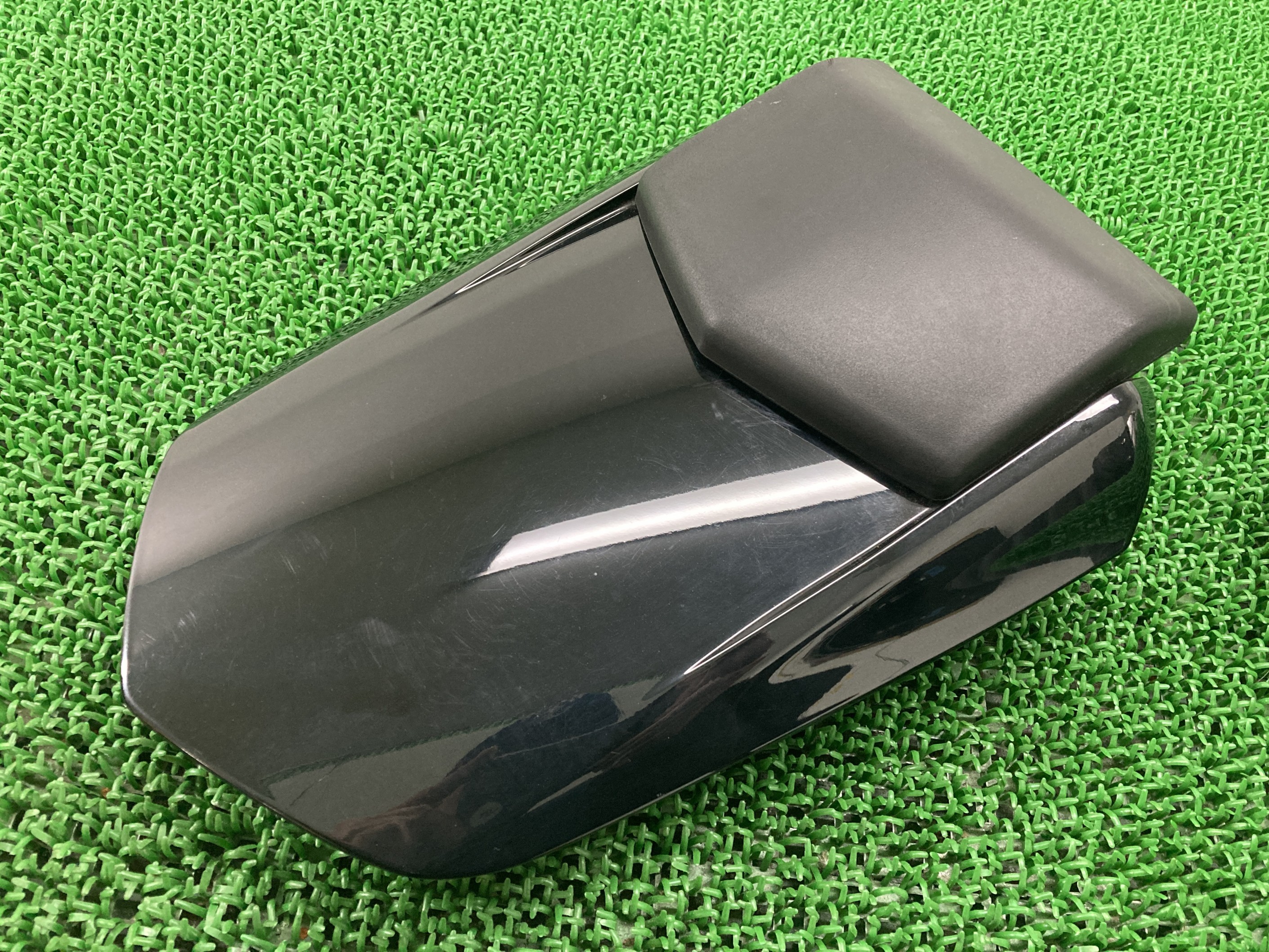 RZV500R　シングルシートカウル 楽天市場】RZV500Rシングルシートカウル赤/白51X-001***社外