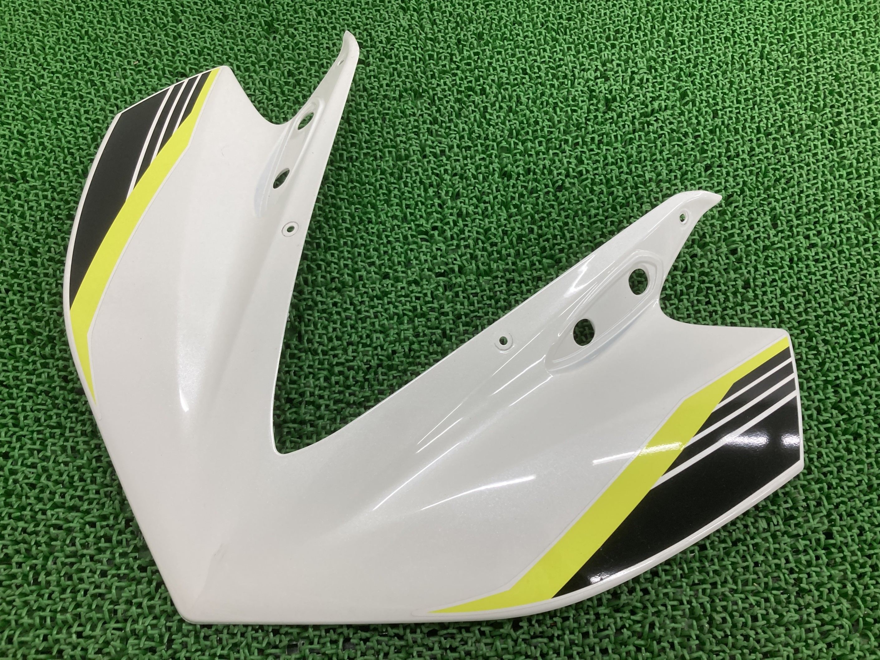 YZF-R25 アッパーカウル パール ヤマハ 純正 バイク 部品 RG10J フロントカウル コンディション良好 割れ欠け無し 品薄 車検 Genuine 【中古】 97｜ティーエスパーツ　店