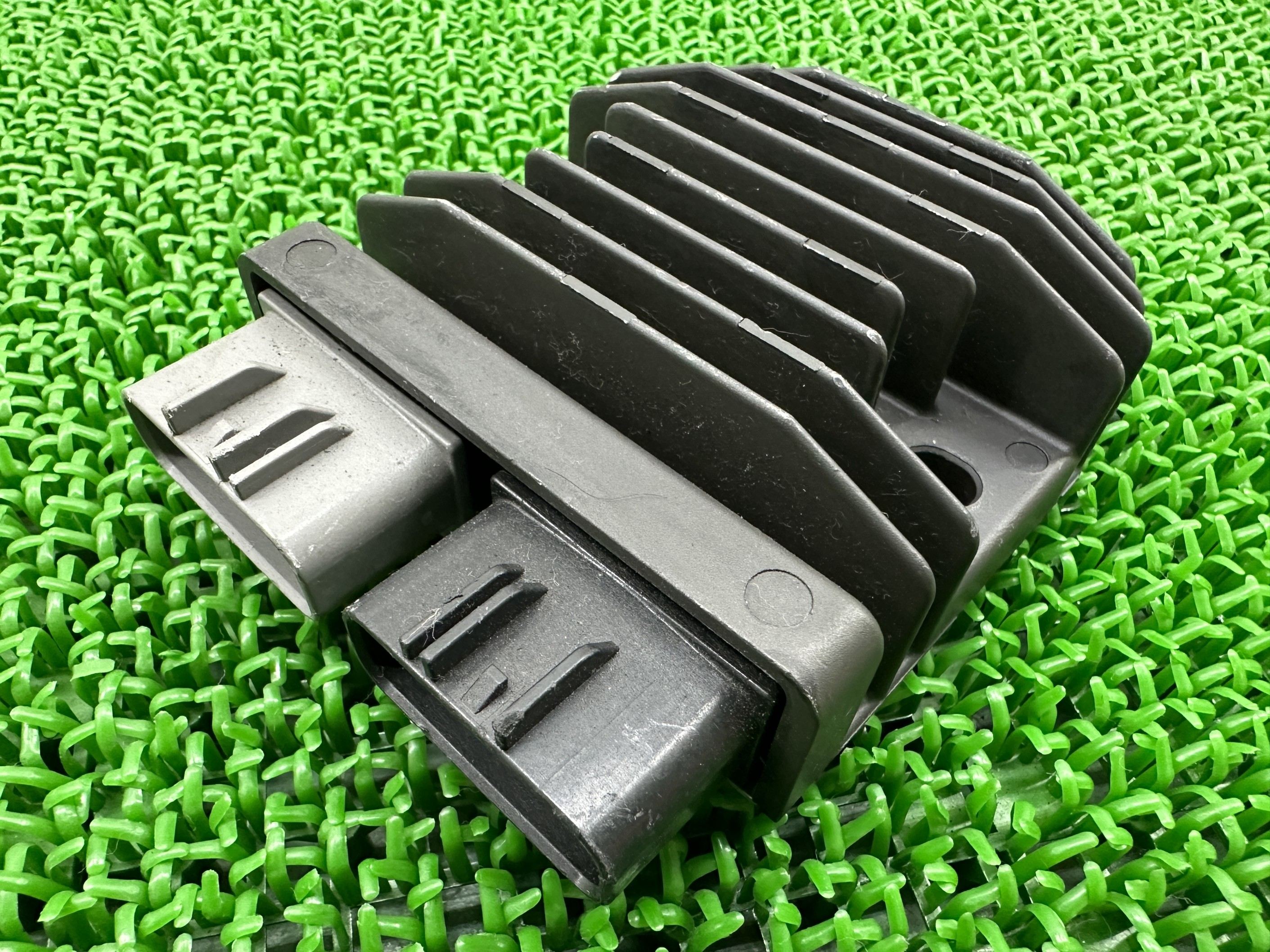 ZX-14R レギュレター カワサキ 純正 バイク 部品 ZXT40F MOSFET レギュレーター レクチファイヤー 機能的問題なし 車検 Genuine 【中古】 48｜ティーエスパーツ　店