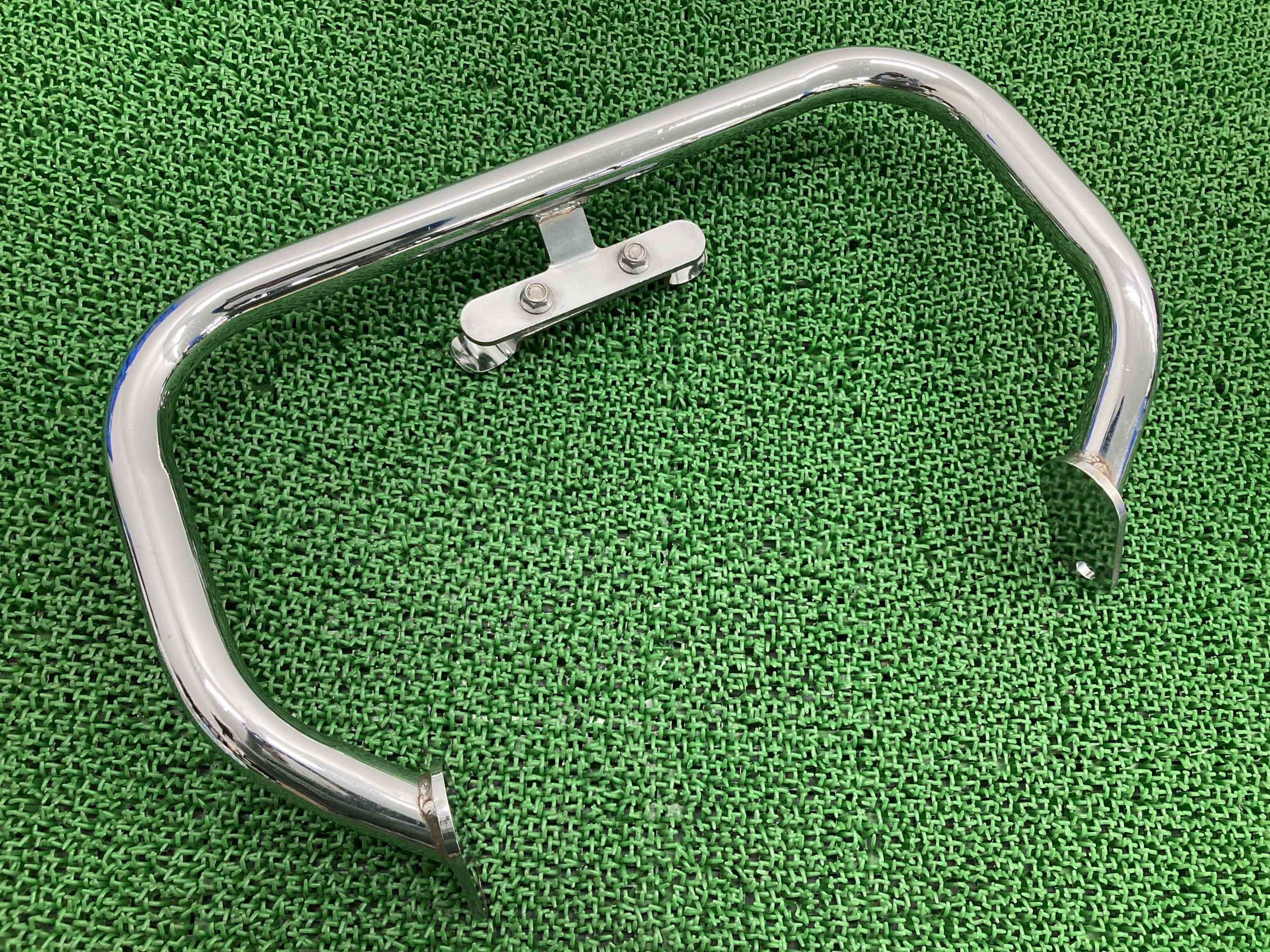ドラッグスター250エンジンガードヤマハ純正バイク部品VG02JDS250XVS250ワイズギアオプションクラッシュガード車検Genuine【中古】 87｜ティーエスパーツ　店