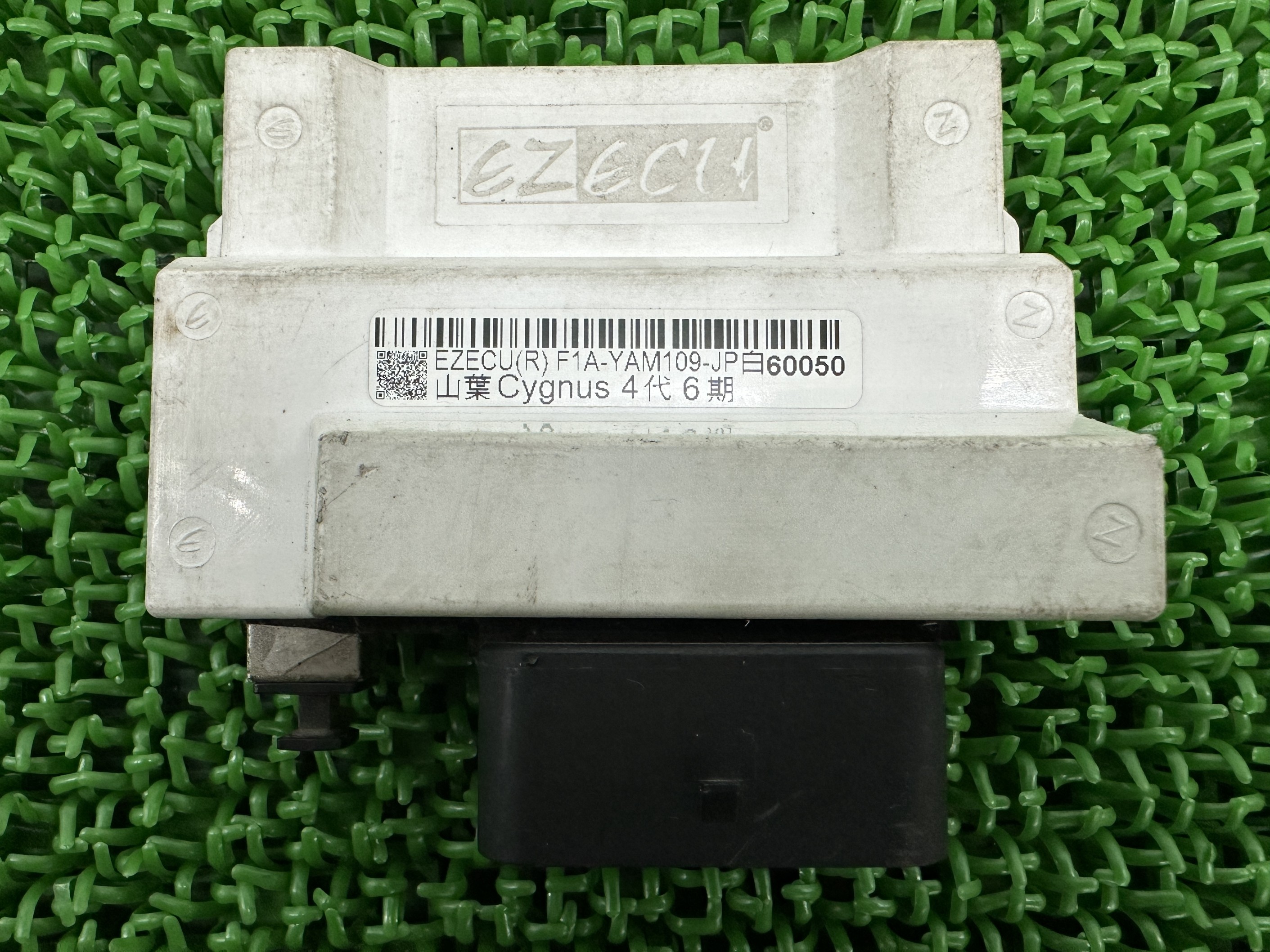 イヴェルカーナ 楽天市場】EZ ECU 2型〜5型 シグナスX CYGNUS X マジェスティS