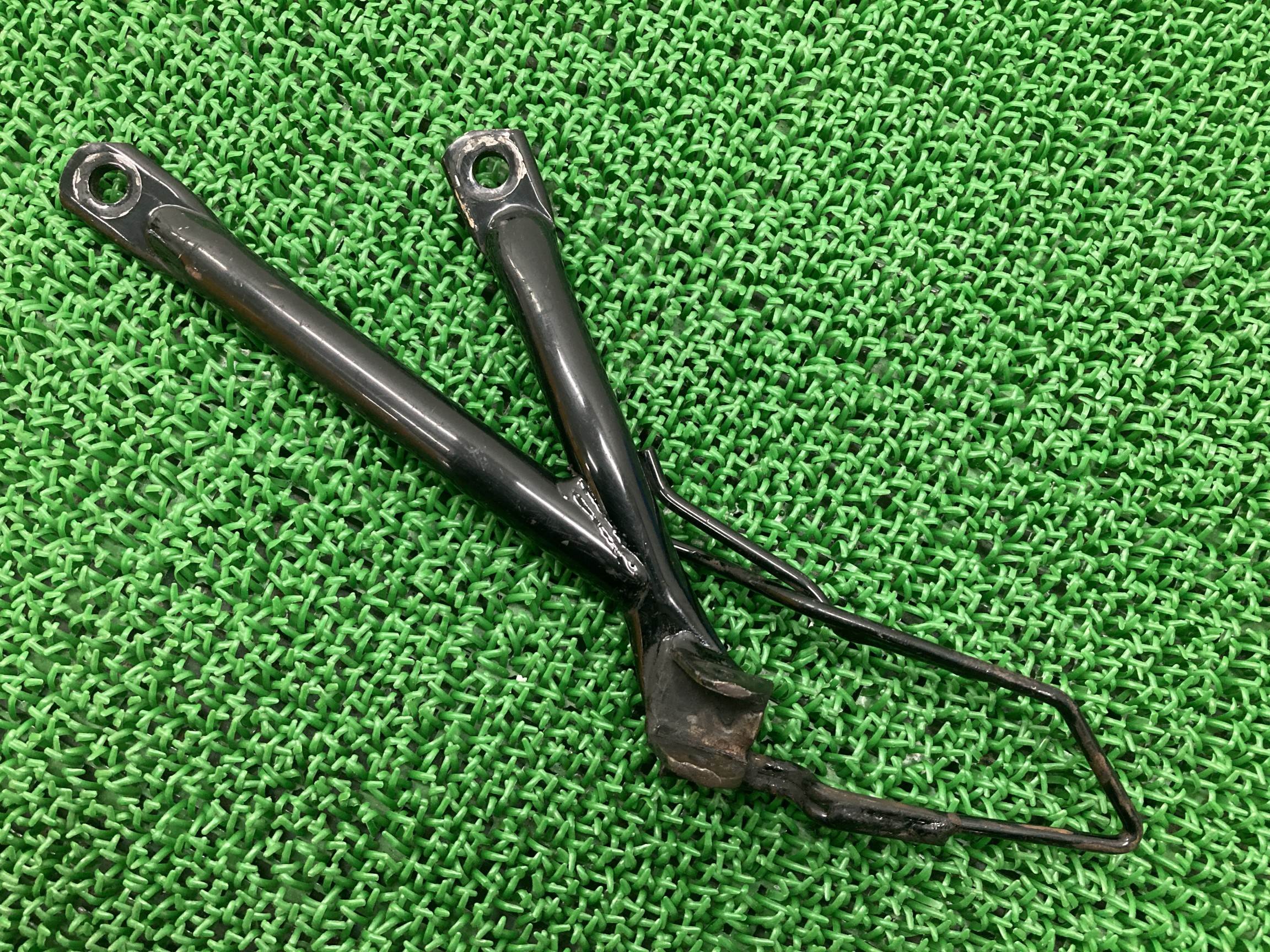 SR400タンデムステップホルダー左ヤマハ純正バイク部品1JRRH01JSR5001JN曲がり無し品薄車検Genuine【中古】 73