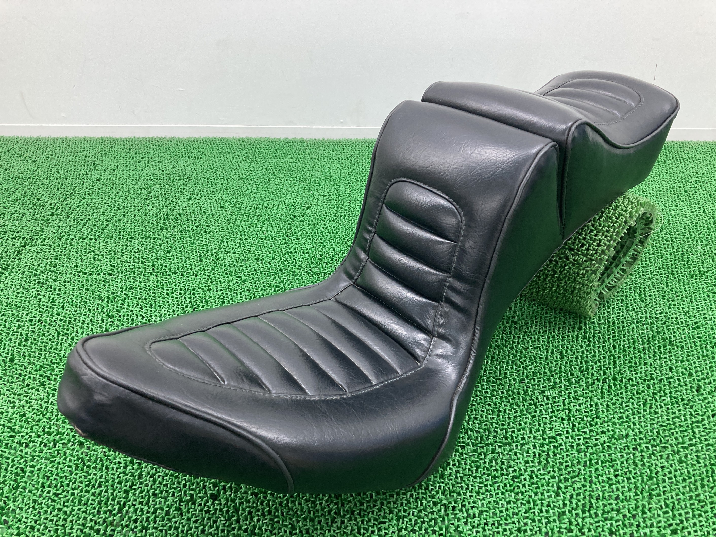 楽天市場】FXSTC1580 シート ハーレー 純正 バイク 部品 ソフテイル