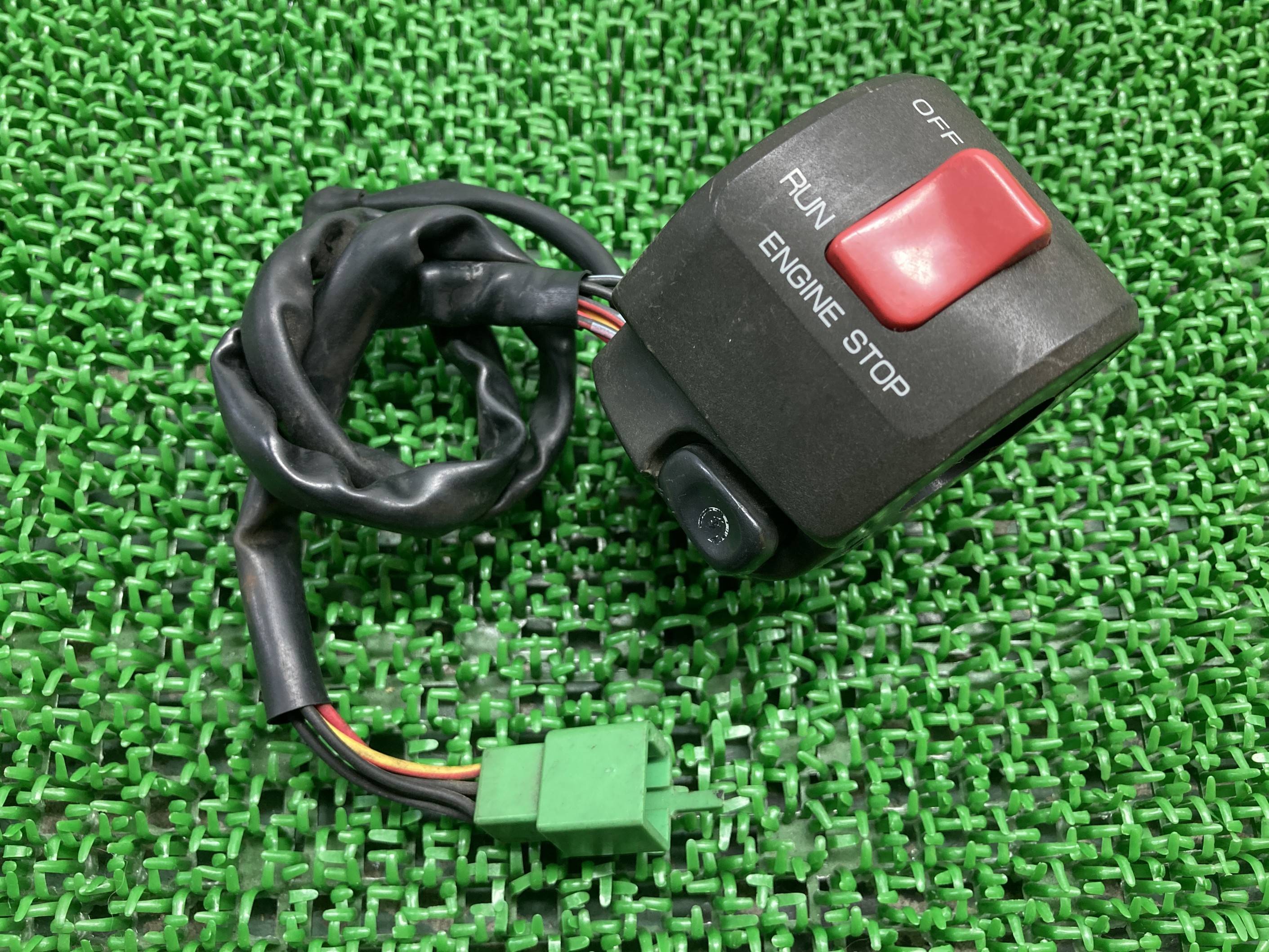 ゼファー400 ハンドルスイッチ 右 カワサキ 純正 バイク 部品 ZR400C ZEPHYR400 スイッチボックス 割れ欠け無し 希少品 品薄 車検 Genuine 【中古】 Ic
