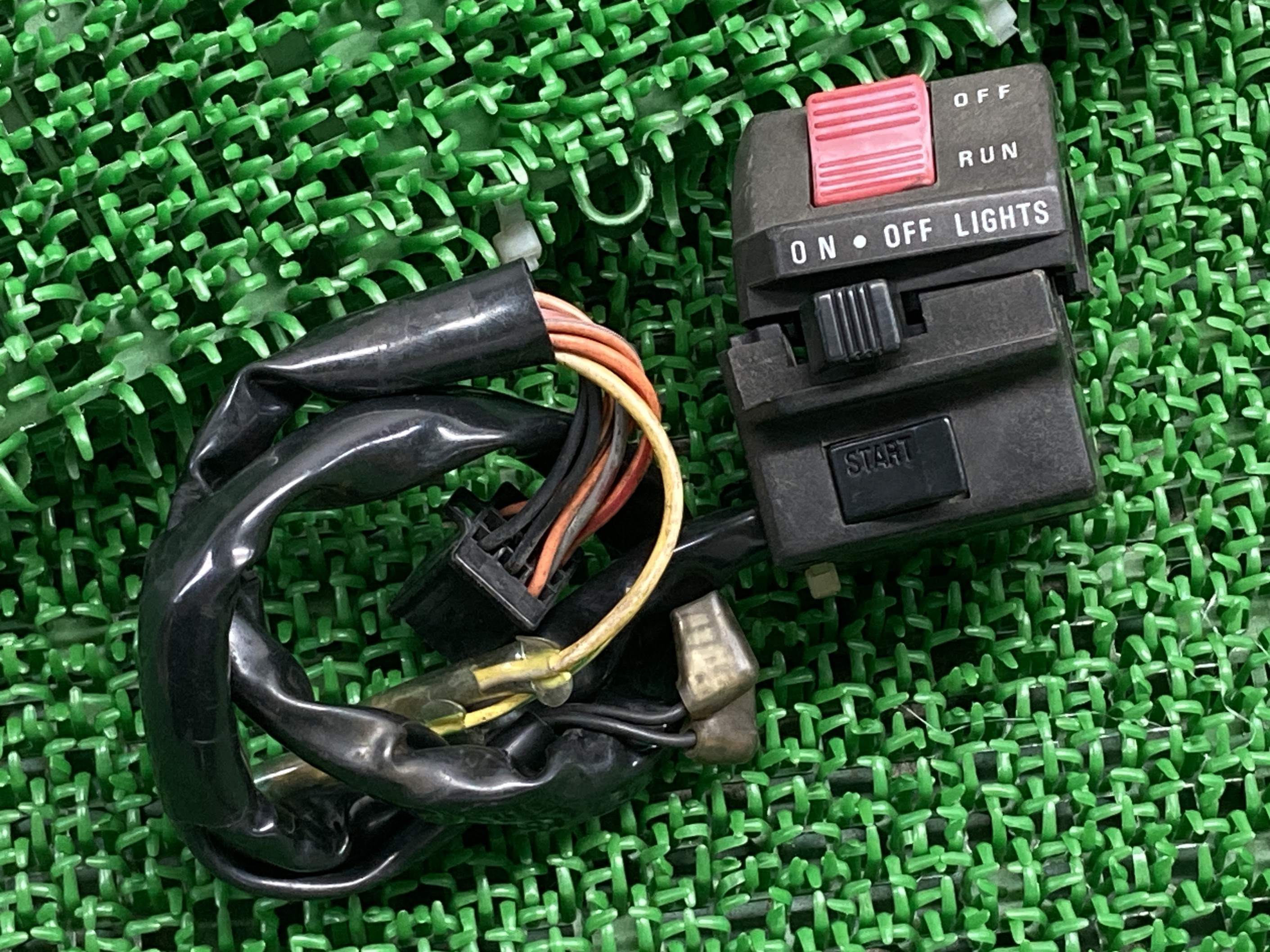 楽天市場】GSX1300Rハヤブサ モードセレクトスイッチ スズキ