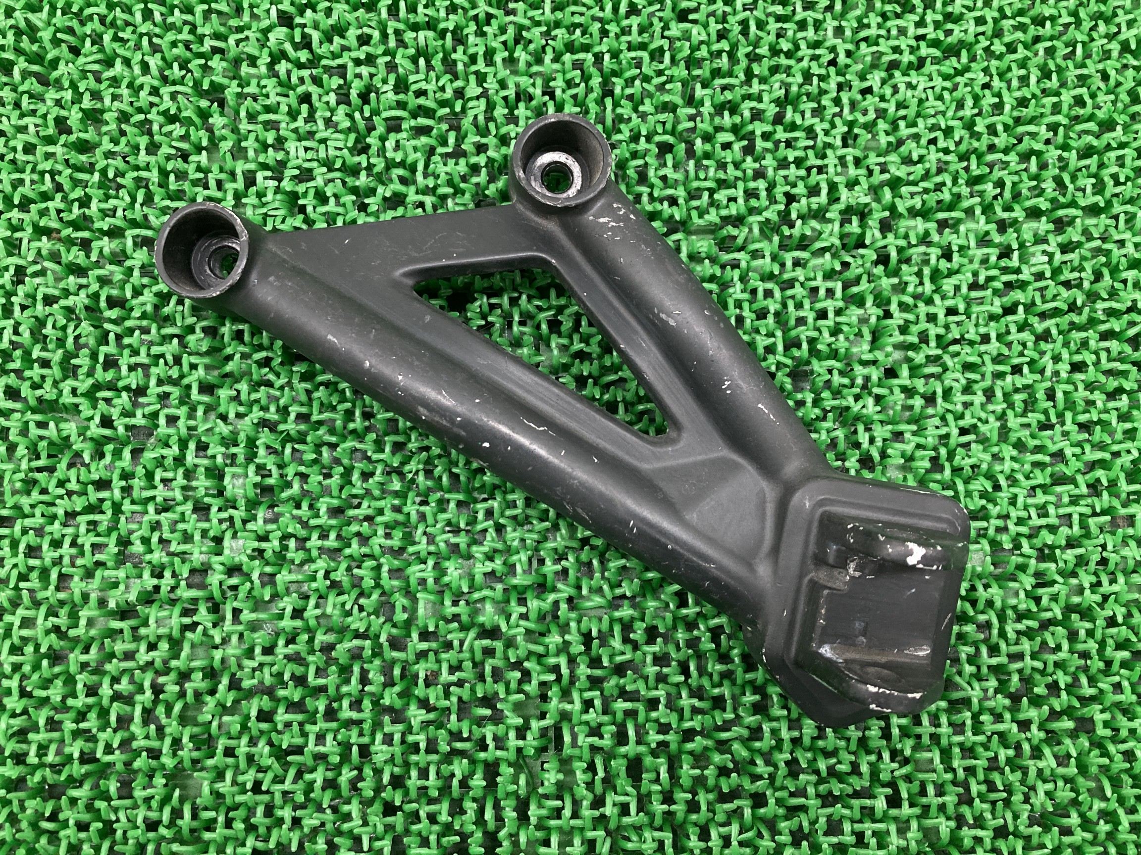 レブル250 ステップホルダー 左 ホンダ 純正 バイク 部品 MC49 メインステップ レブル500 曲がり無し 品薄 車検 Genuine 【中古】 14