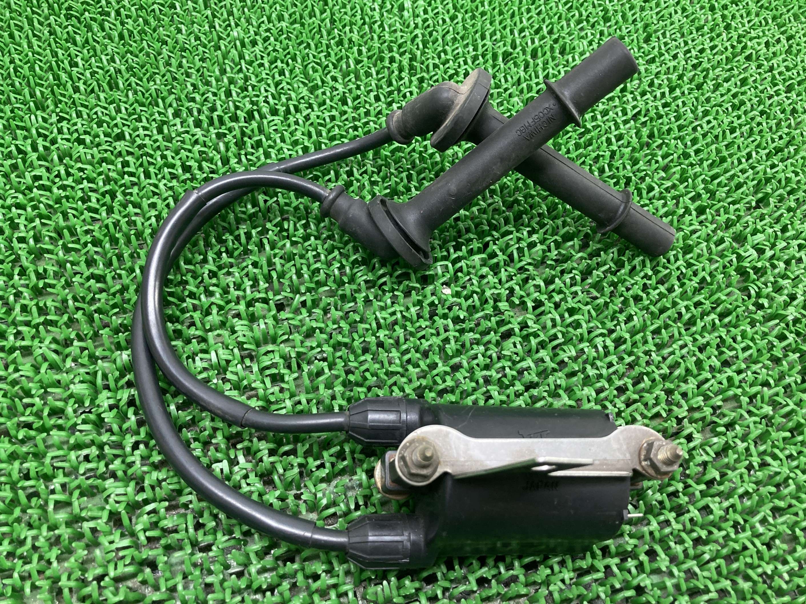 CBR1100XX イグニッションコイル ホンダ 純正 バイク 部品 SC35 ホーネット250 CBR250RR CB400SF CB1300SF 車検 Genuine 【中古】 39