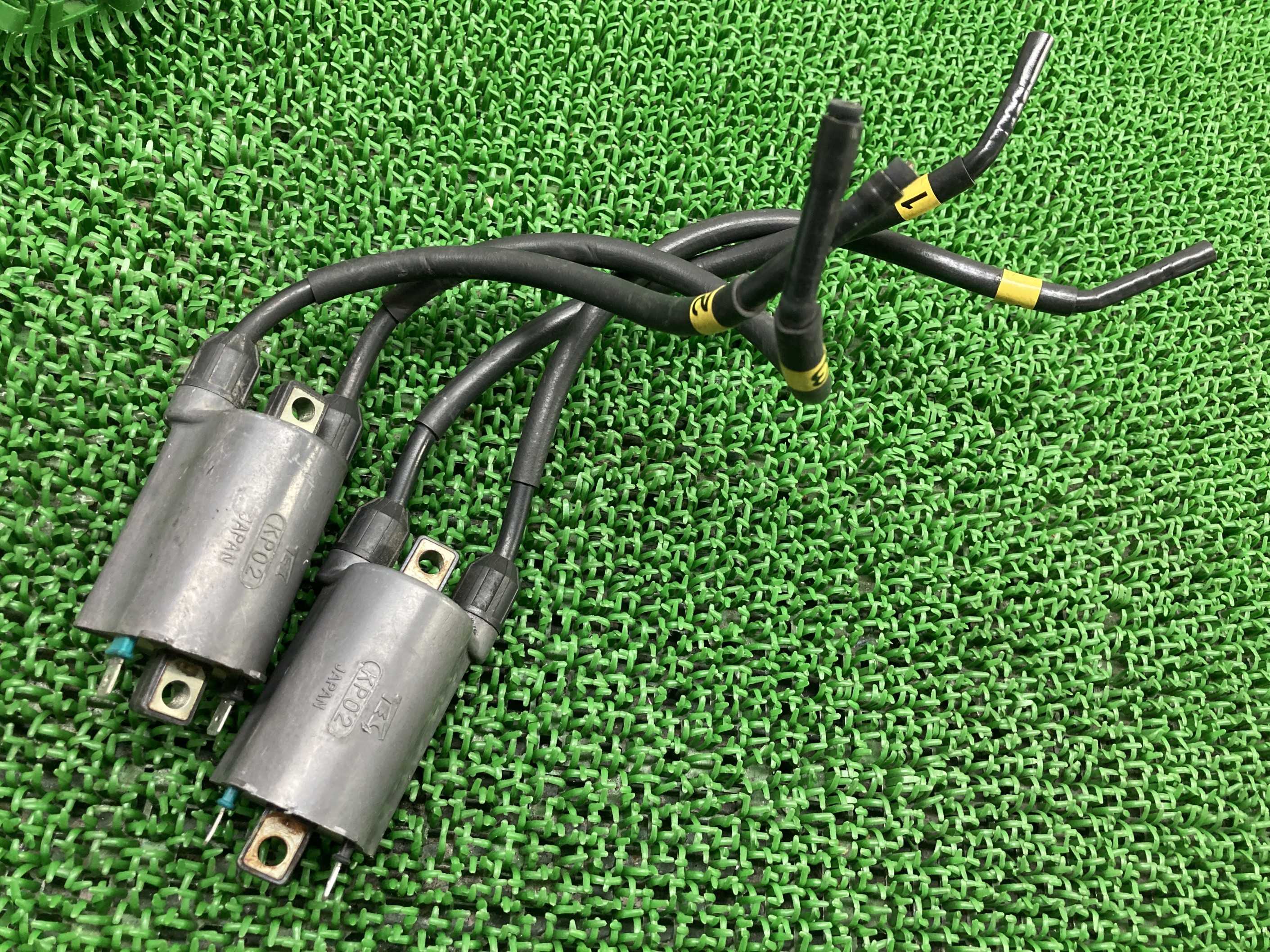 ZRX1100 イグニッションコイル KP02 カワサキ 純正 バイク 部品 ZR1100C ZRT10C プラグコード 機能的問題なし 品薄 車検 Genuine 【中古】 zJ｜ティーエスパーツ　店