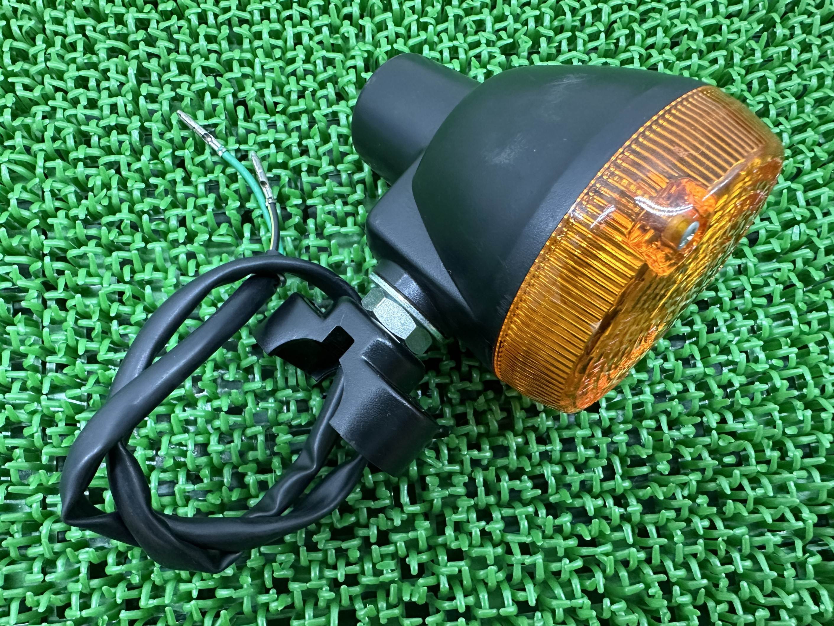 KLR250 フロントウインカー 左 カワサキ 純正 バイク 部品 ノーマルクランプウインカー 配線2本 コンディション良好 KL250 KE125 車検 Genuine 【中古】 63|ティーエスパーツ 店
