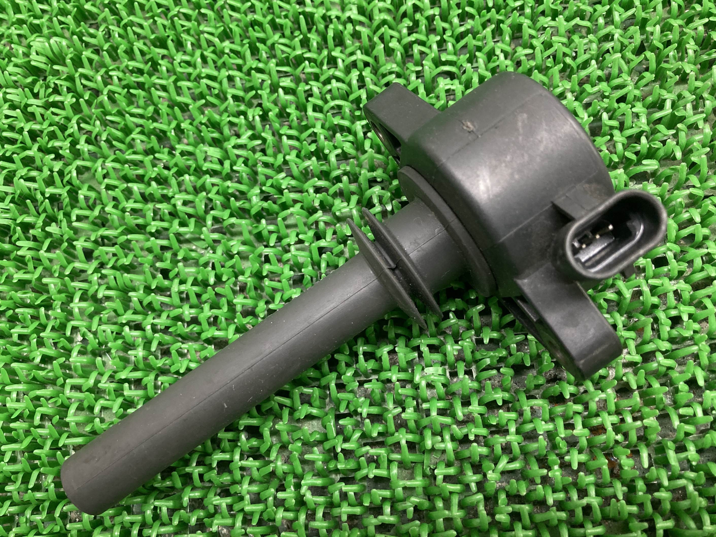 VRSCA VRSCF イグニッションコイル ハーレー 純正 バイク 部品 V-ROD 機能的問題なし 品薄 希少品 車検 Genuine 【中古】 89