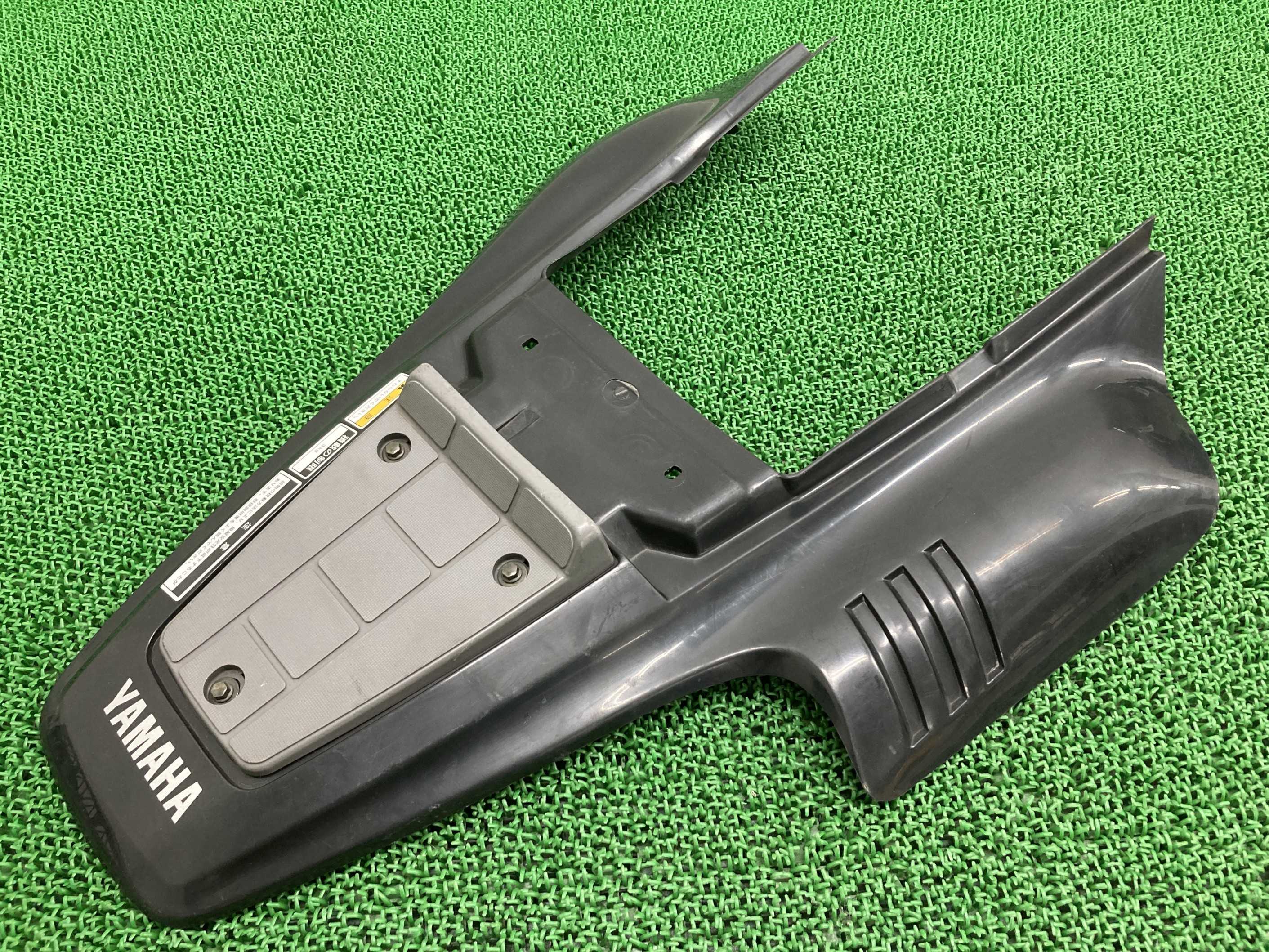 TW200テールカウル黒ヤマハ純正バイク部品DG07Jリアフェンダーシートカウル割れ欠け無し品薄希少品車検Genuine【中古】 60