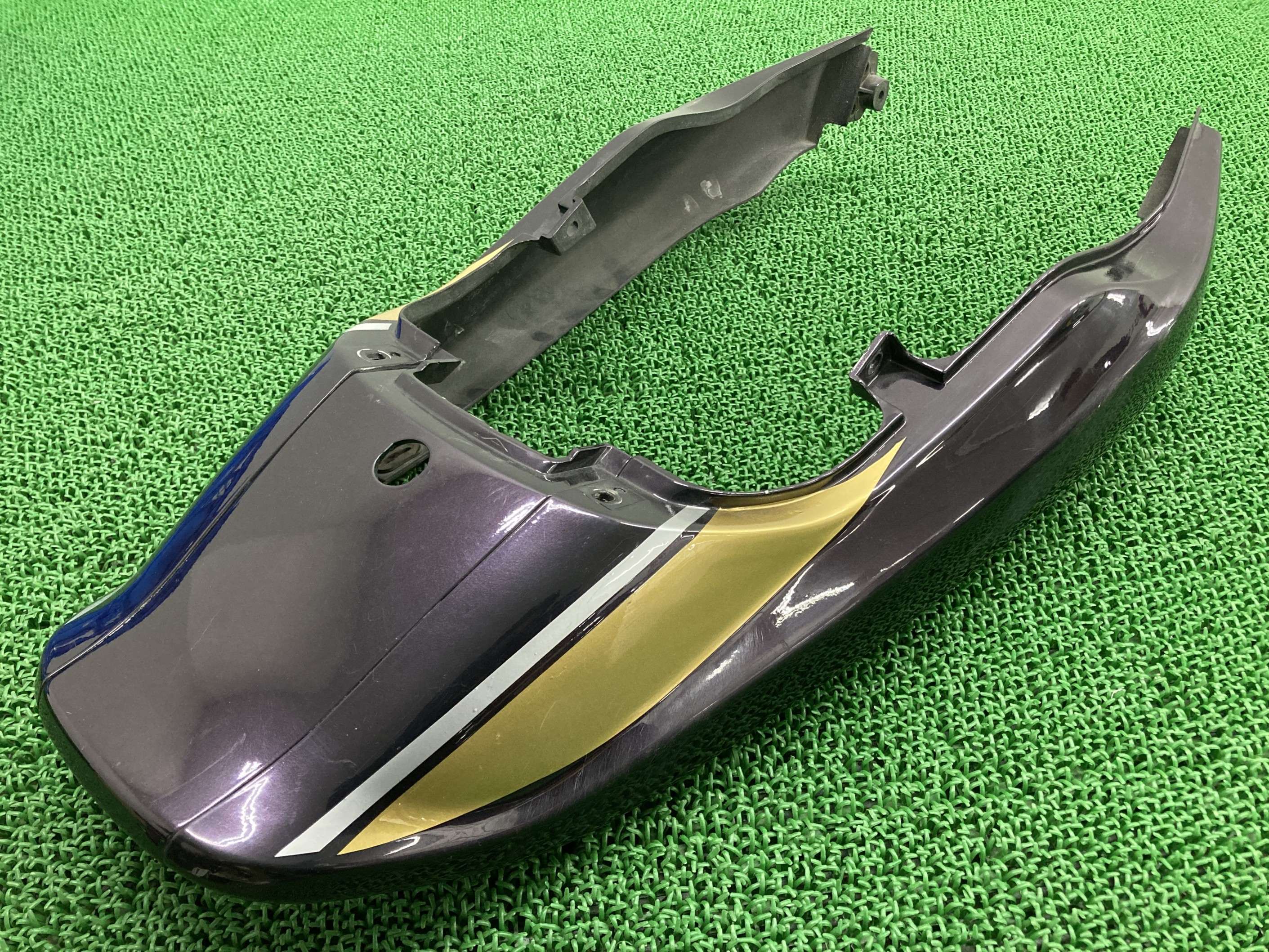 バリオス テールカウル カワサキ 純正 バイク 部品 ZR250A 14090-1087 14090-1088 14090-1089 紫ラメ BALIUS 車検 Genuine 【中古】 41