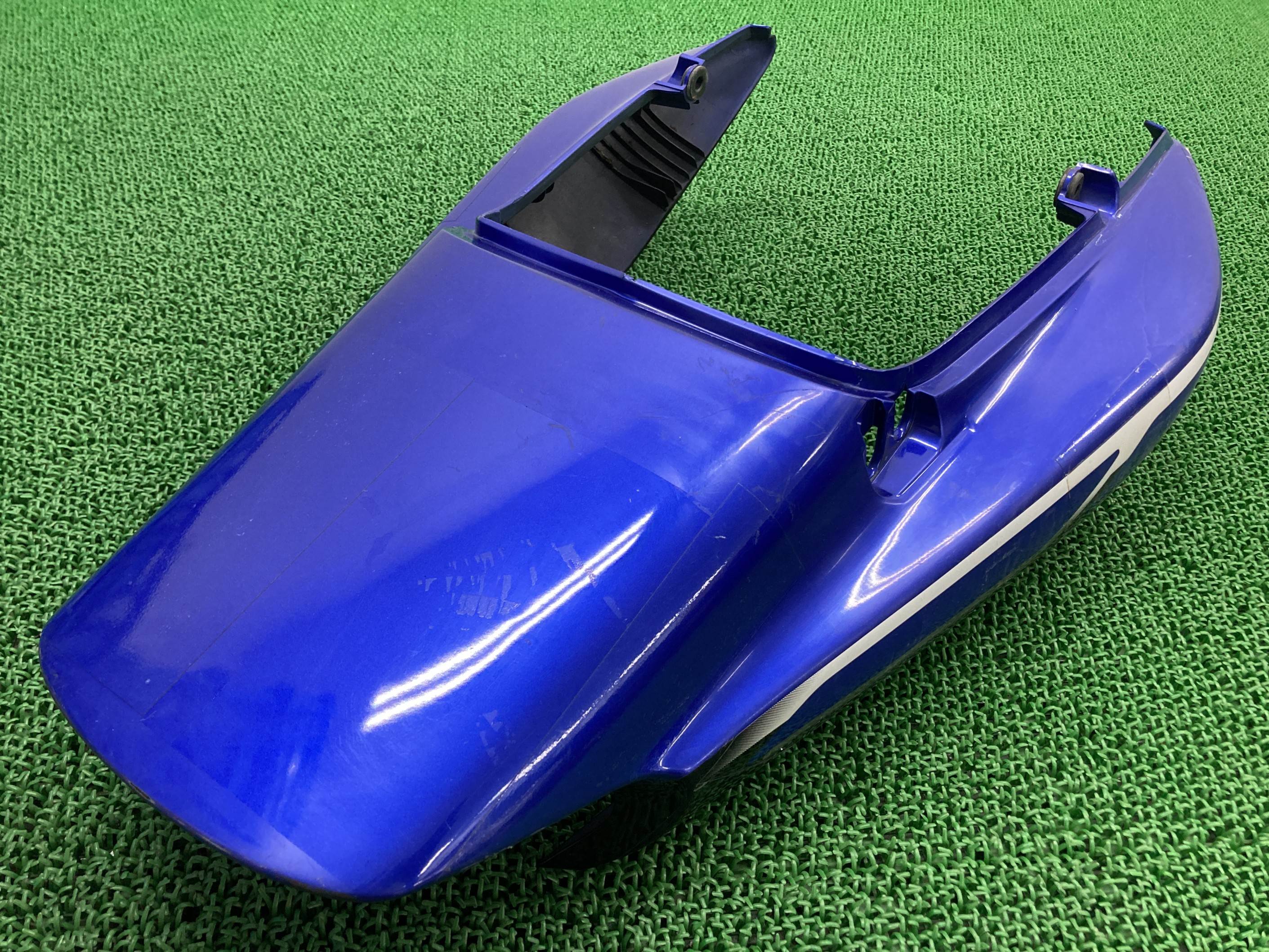 XJR1300 テールカウル 青M ヤマハ 純正 バイク 部品 RP01J シートカウル 割れ欠け無し 品薄 希少品 車検 Genuine 【中古】 96